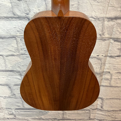 Kanile'a K-1 Tenor Ukulele w/ case