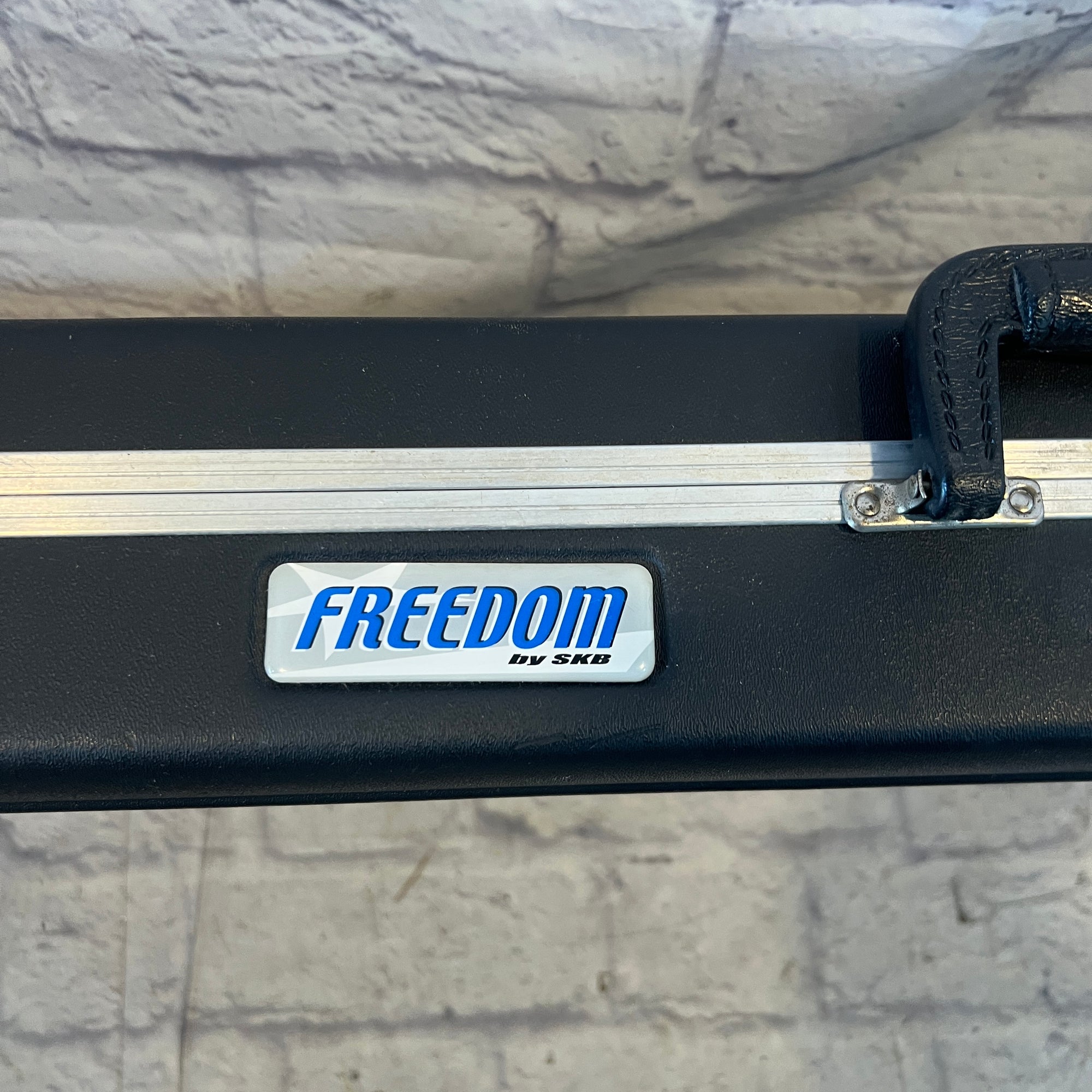 SKB Freedom Molded Bass Hard Case