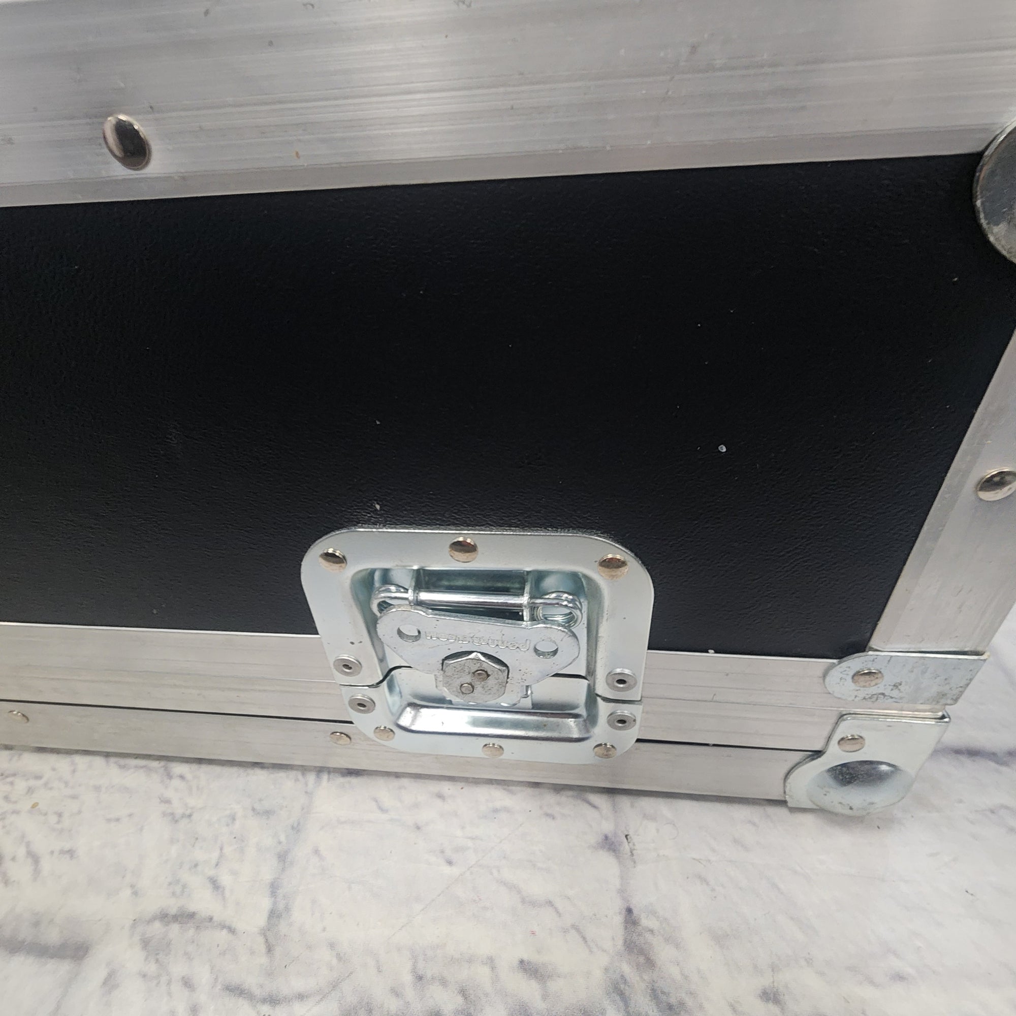 Unknown Large Mixer Flight Case