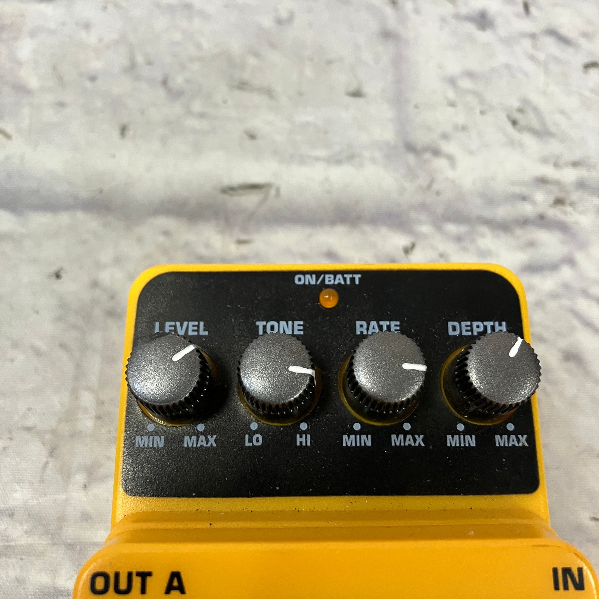 Behringer UC200 Ultra Chorus Effects Pedal