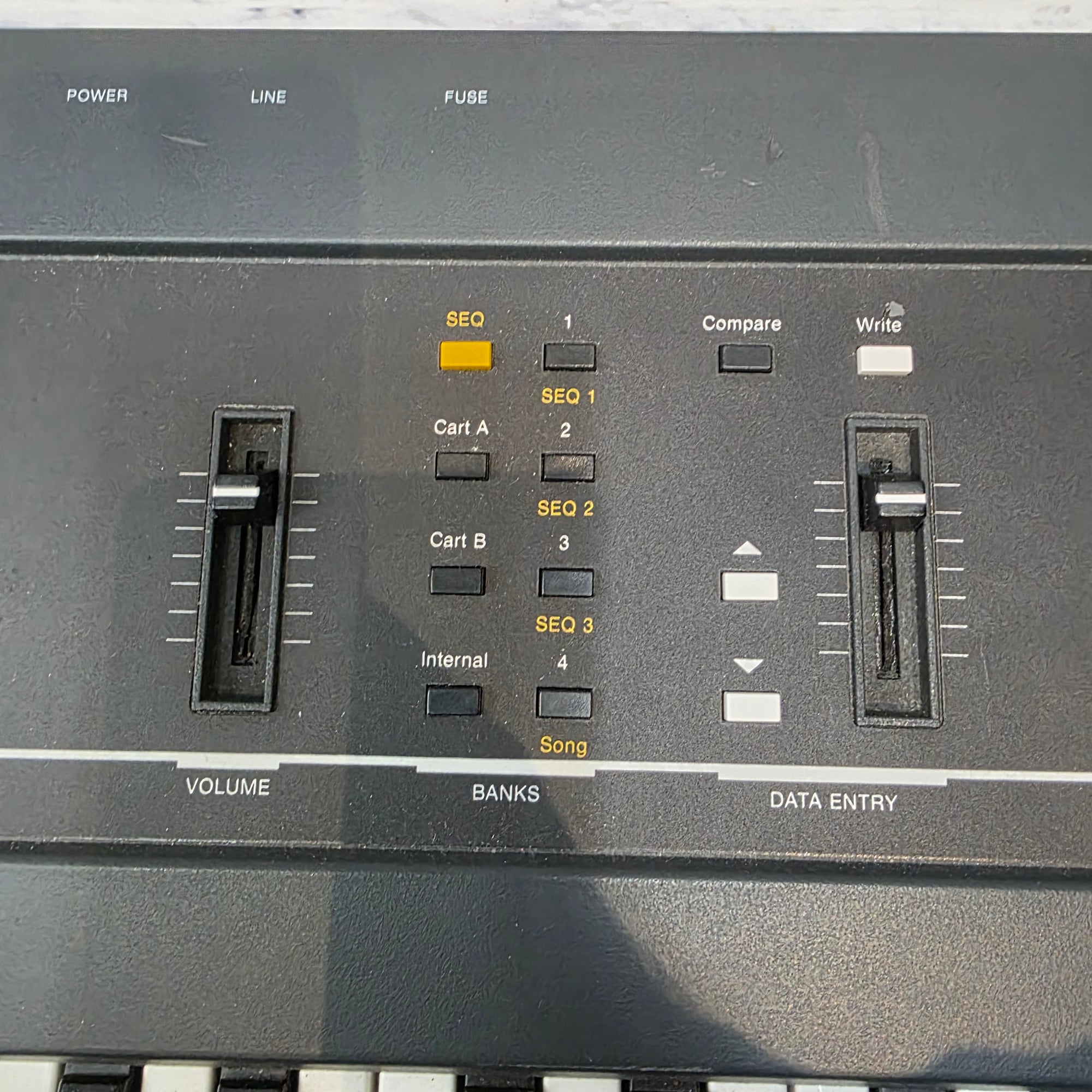 Ensoniq ESQ-1 Wave Synthesizer