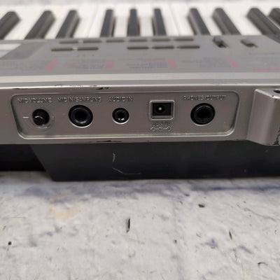 Casio LK240 61-Key Electronic Keyboard