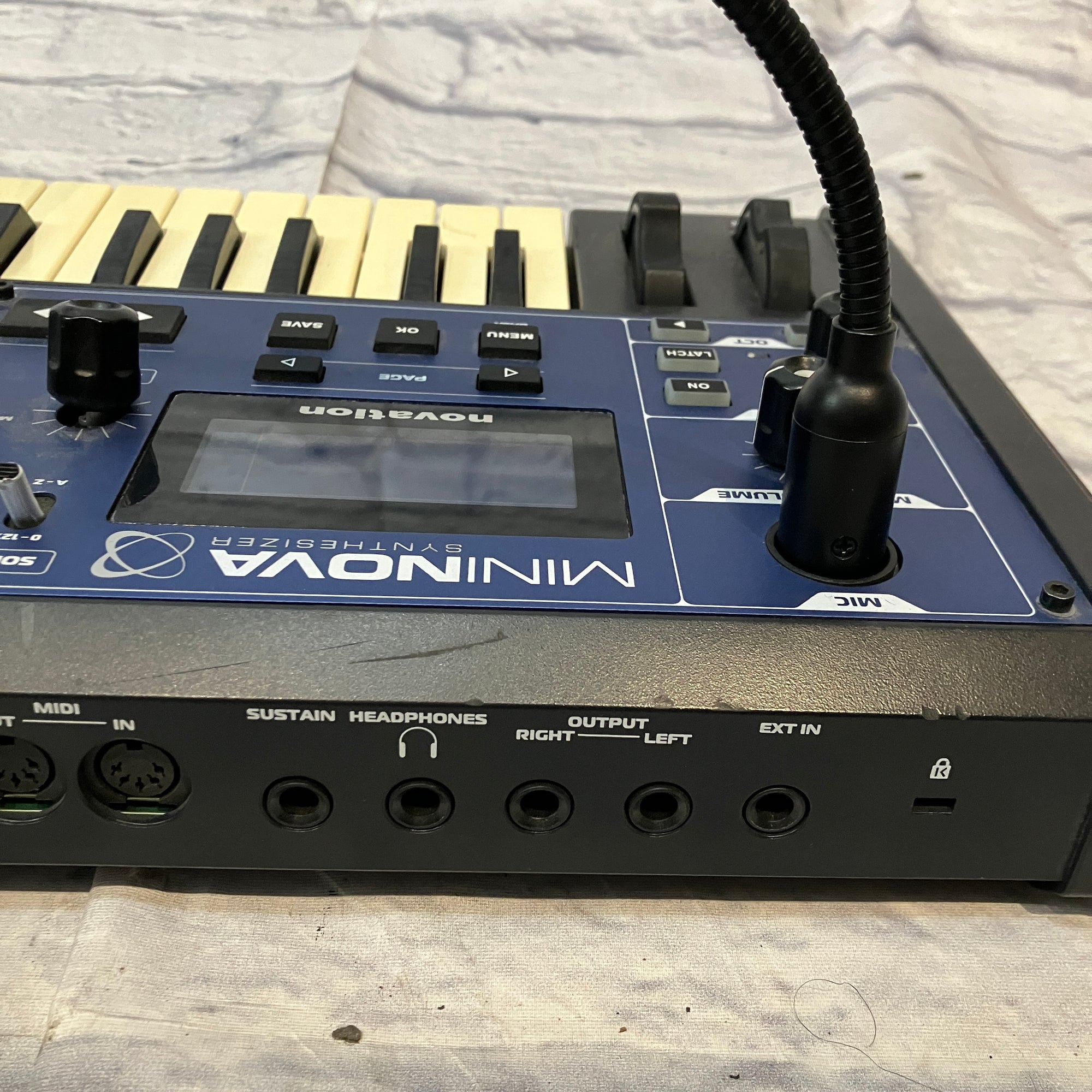 Novation Mini Nova Synthesizer