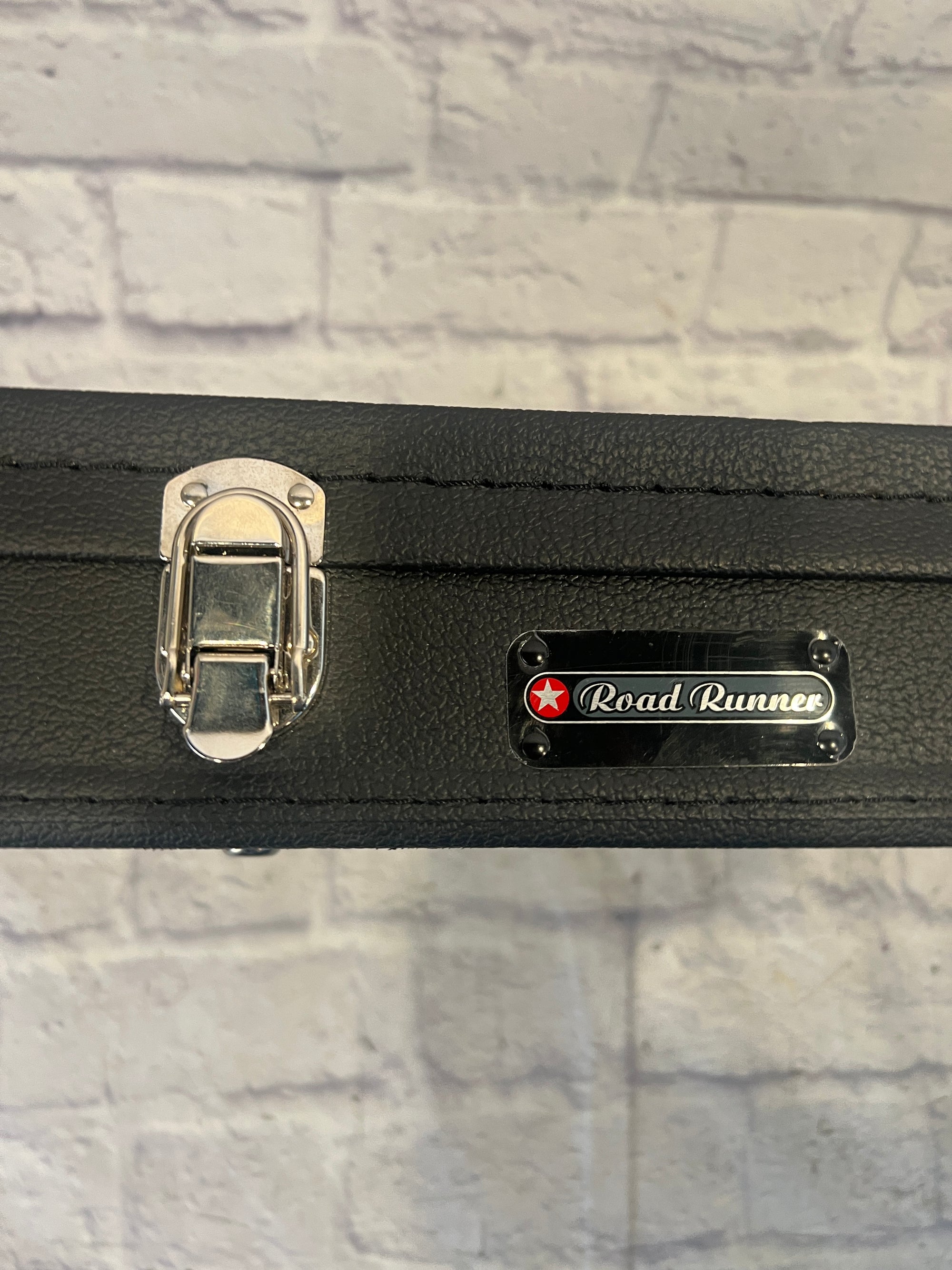 Road Runner Bass Guitar Hard Case