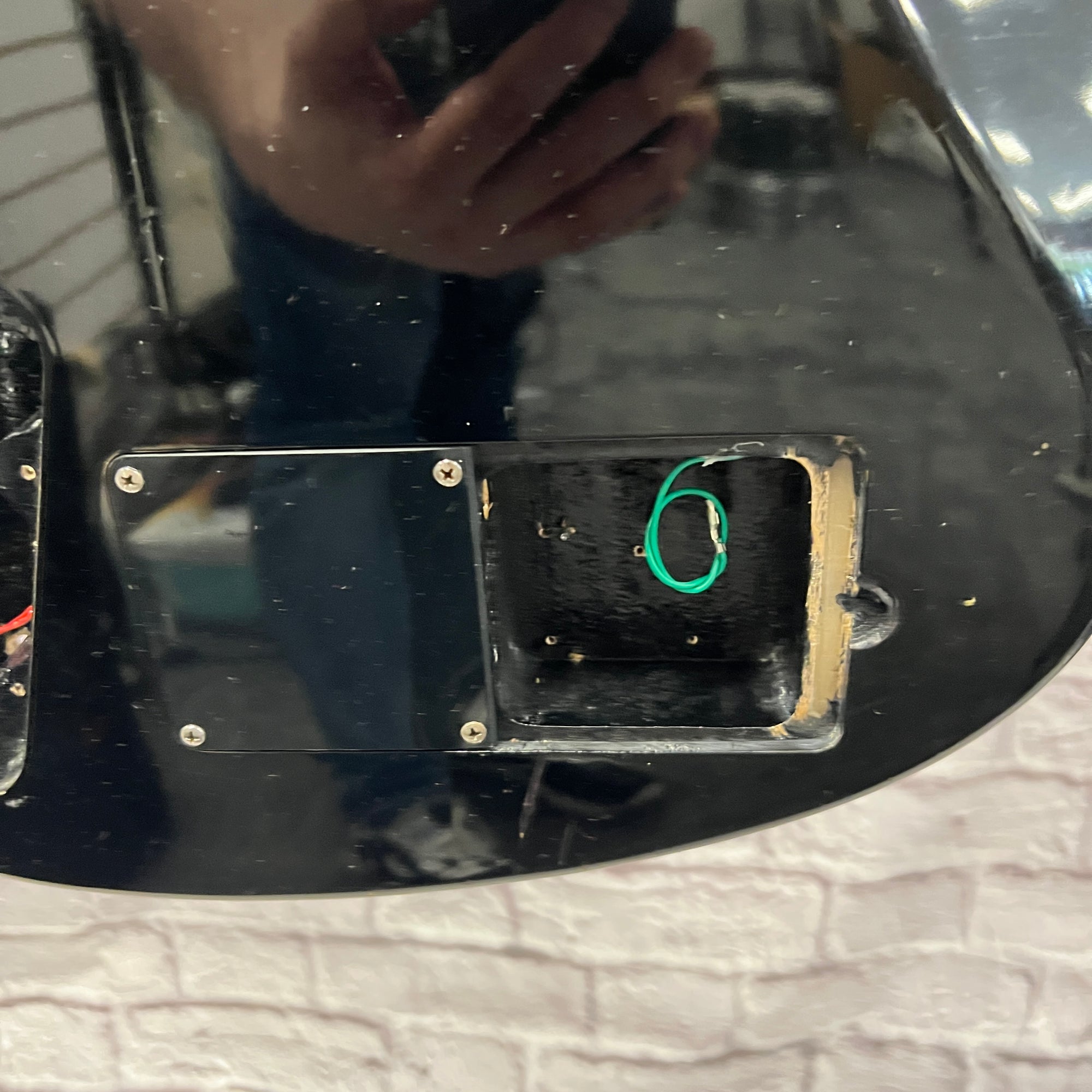 Nady Thunder Bass Husk - Neck Body Tuners Bridge Project