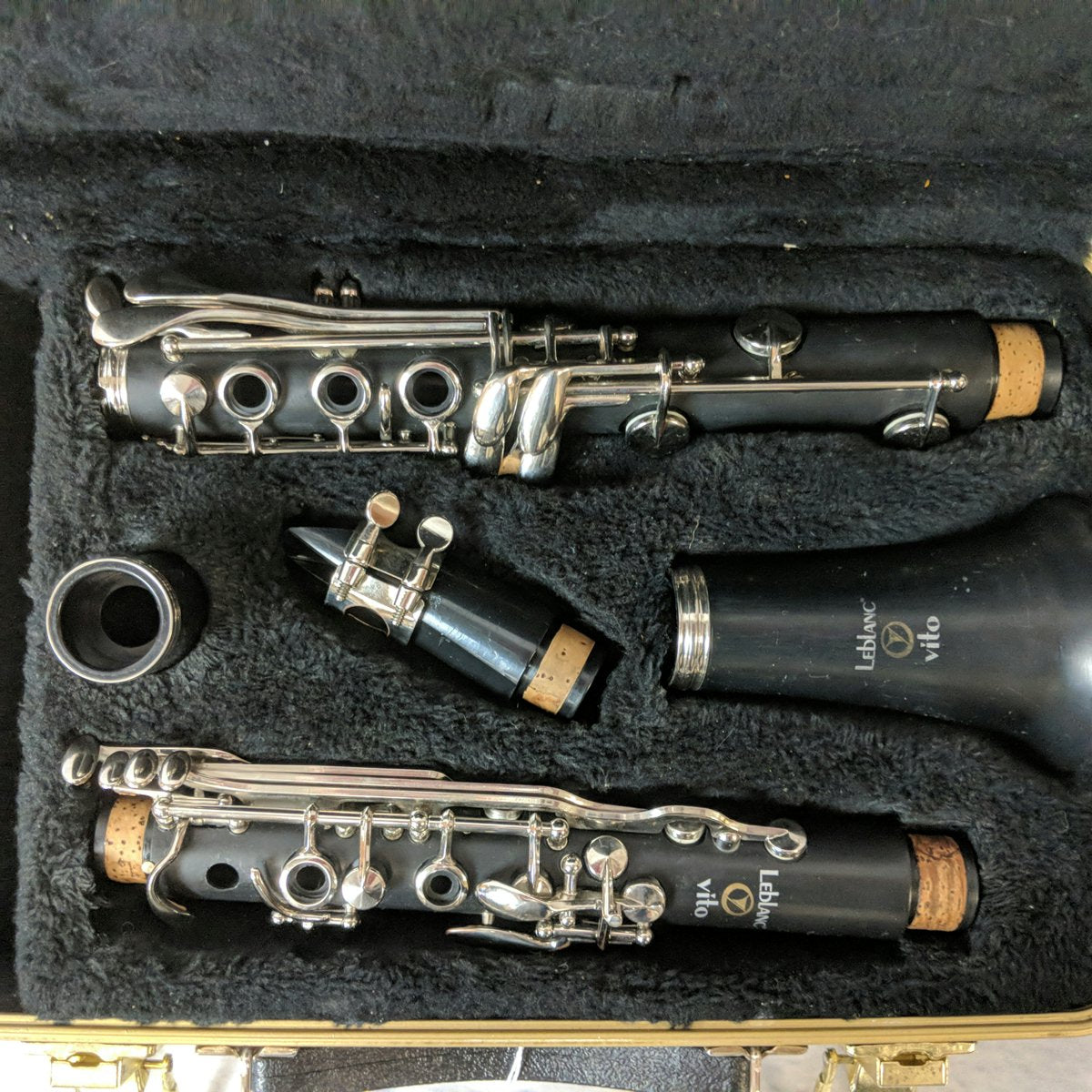 Vito/LeBlanc 7212 Clarinet w/case SN:A71432