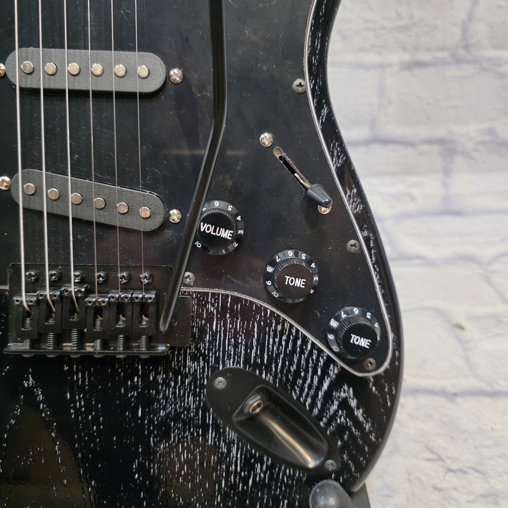 Rafferty Guitars " Storm Rider" Black-Out Strat Electric Guitar