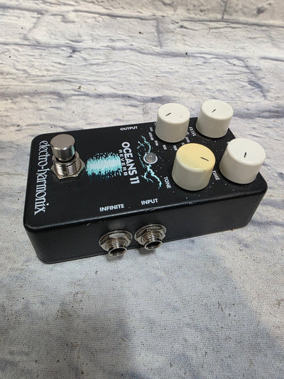 Electro-Harmonix Oceans 11 Reverb Pedal