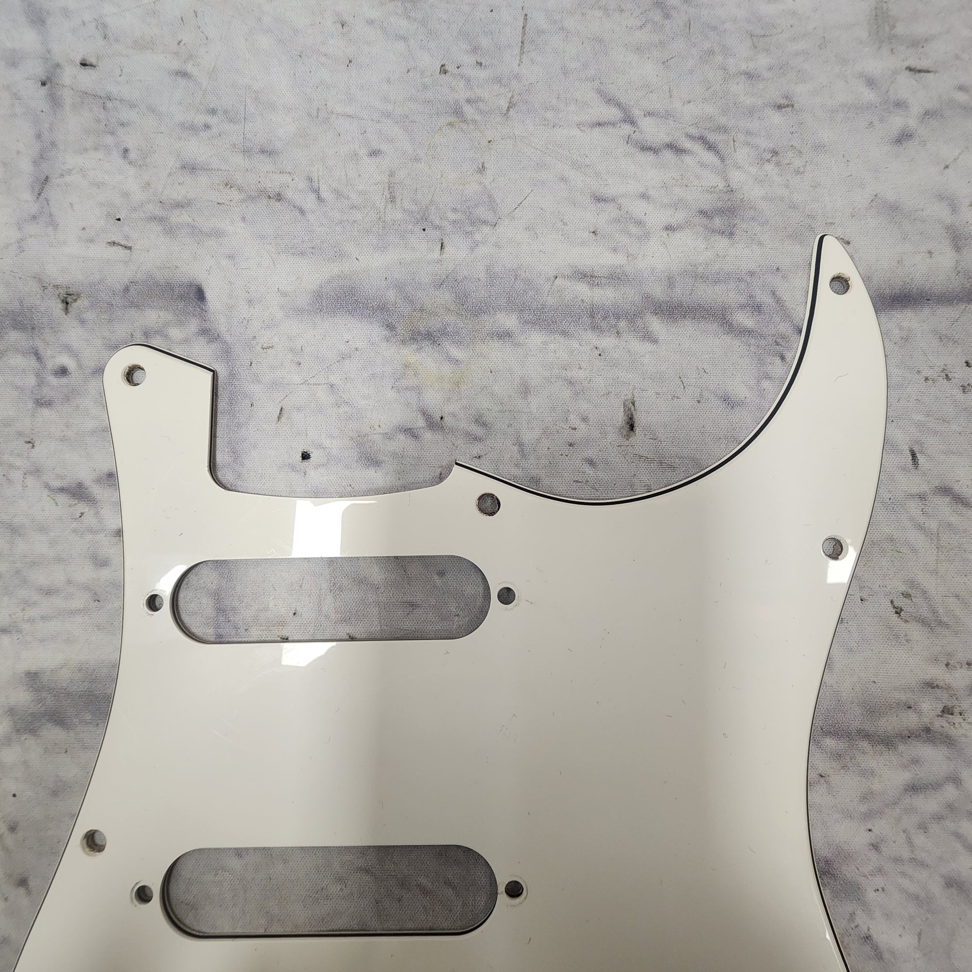 Fender American Stratocaster Pickguard WBW