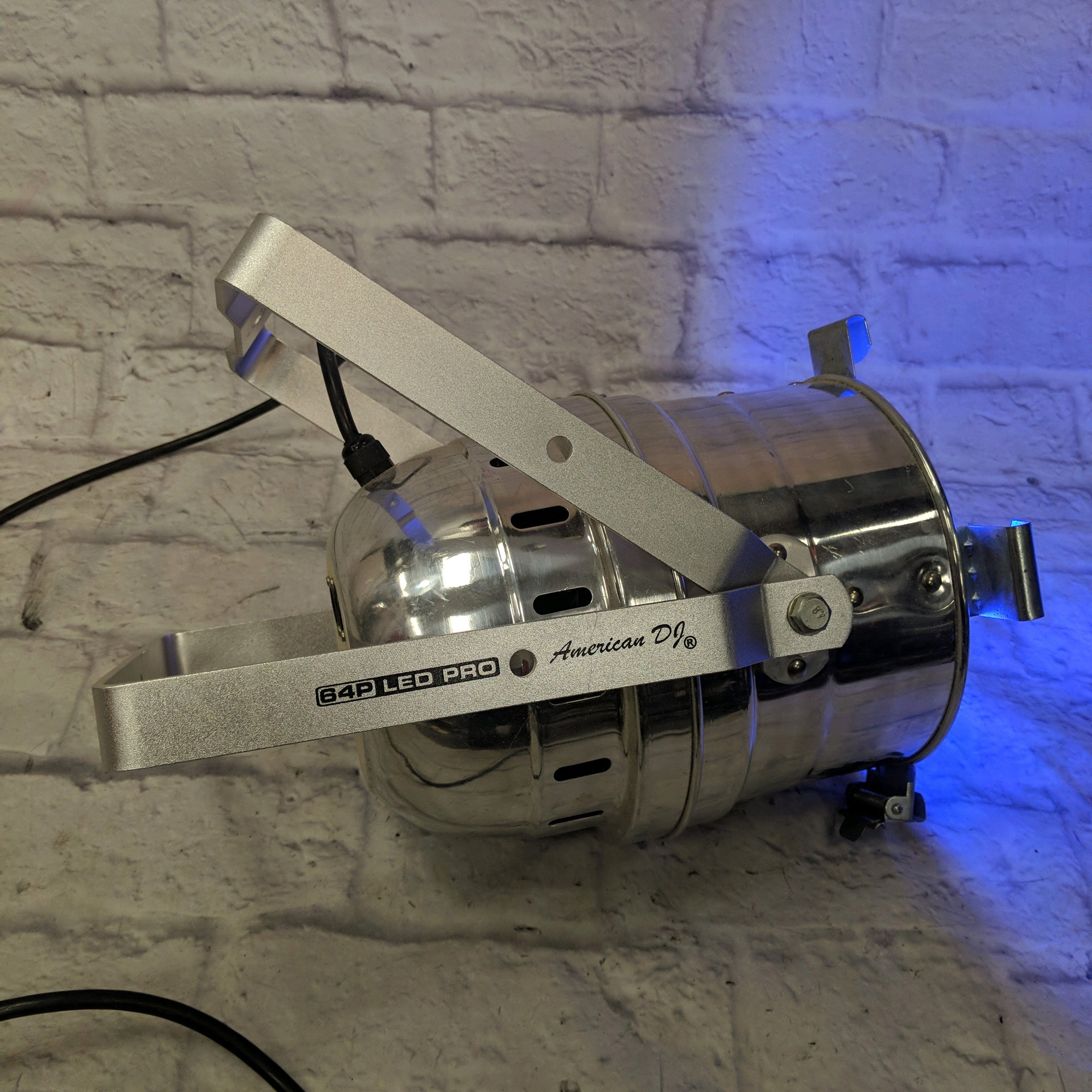 American DJ 64P LED Can Light