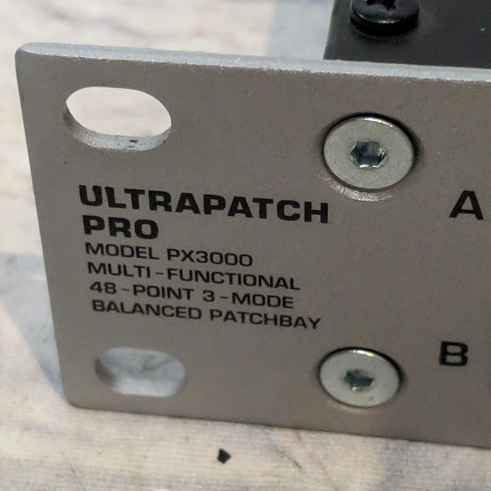 Behringer Ultrapatch Pro PX3000 Rack Patchbay