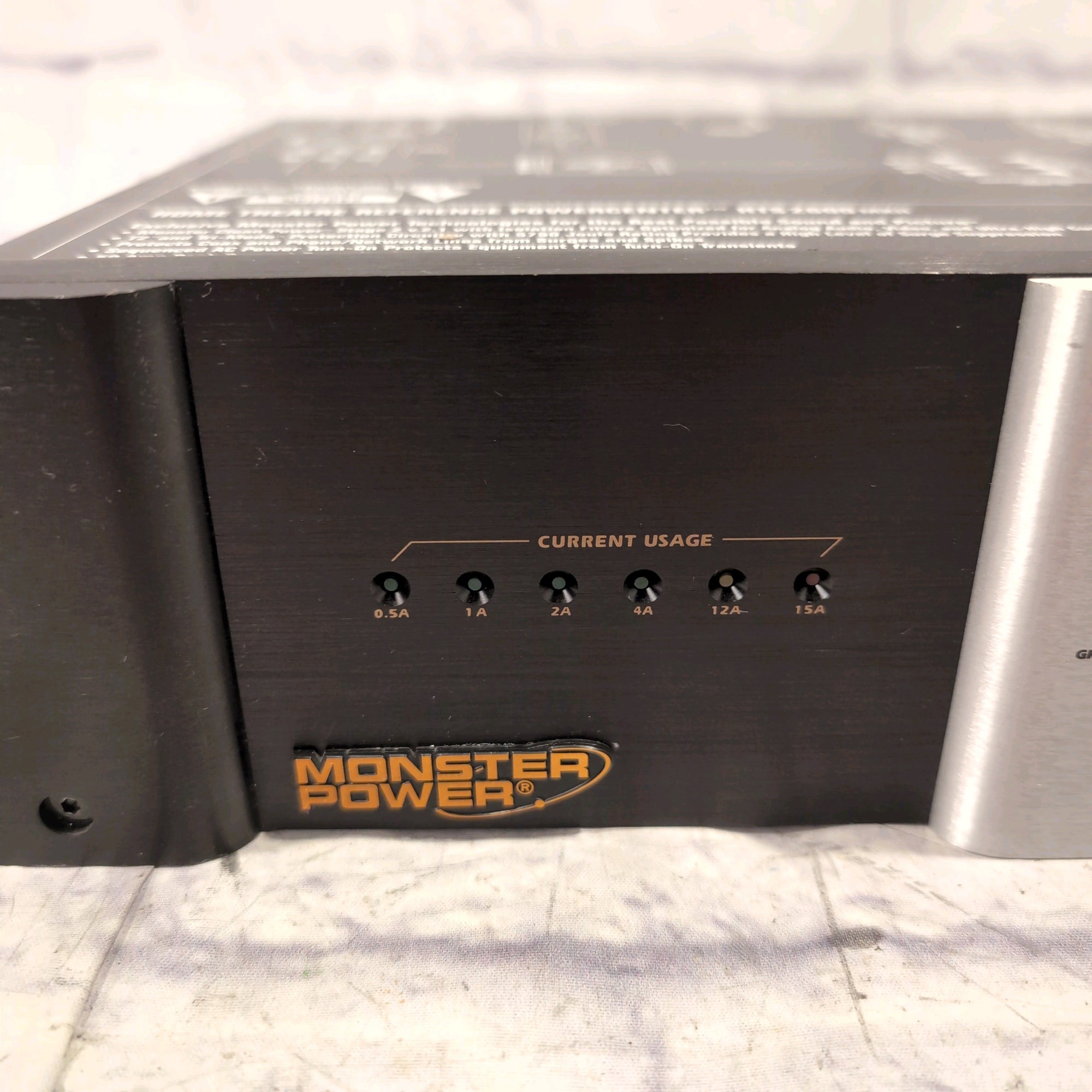 Monster Power HTS2600 MKII Power Conditioner