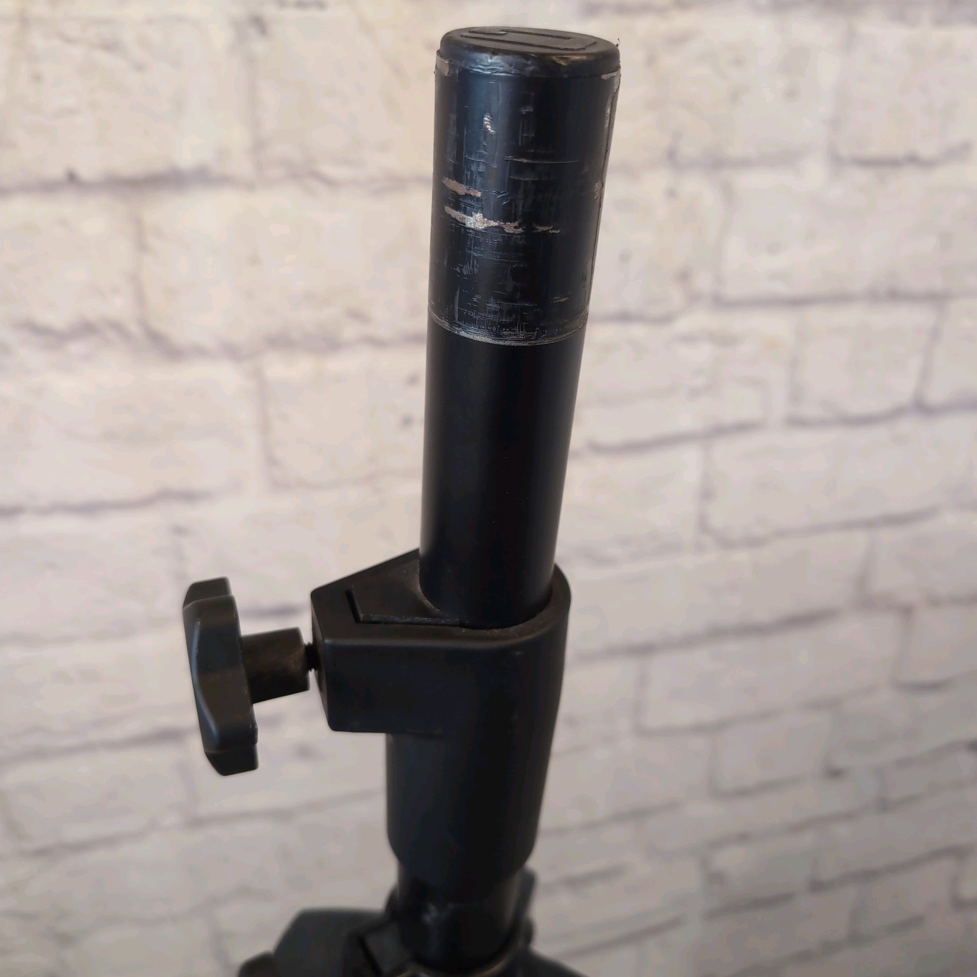 Gator Hydraulic Speaker Stand