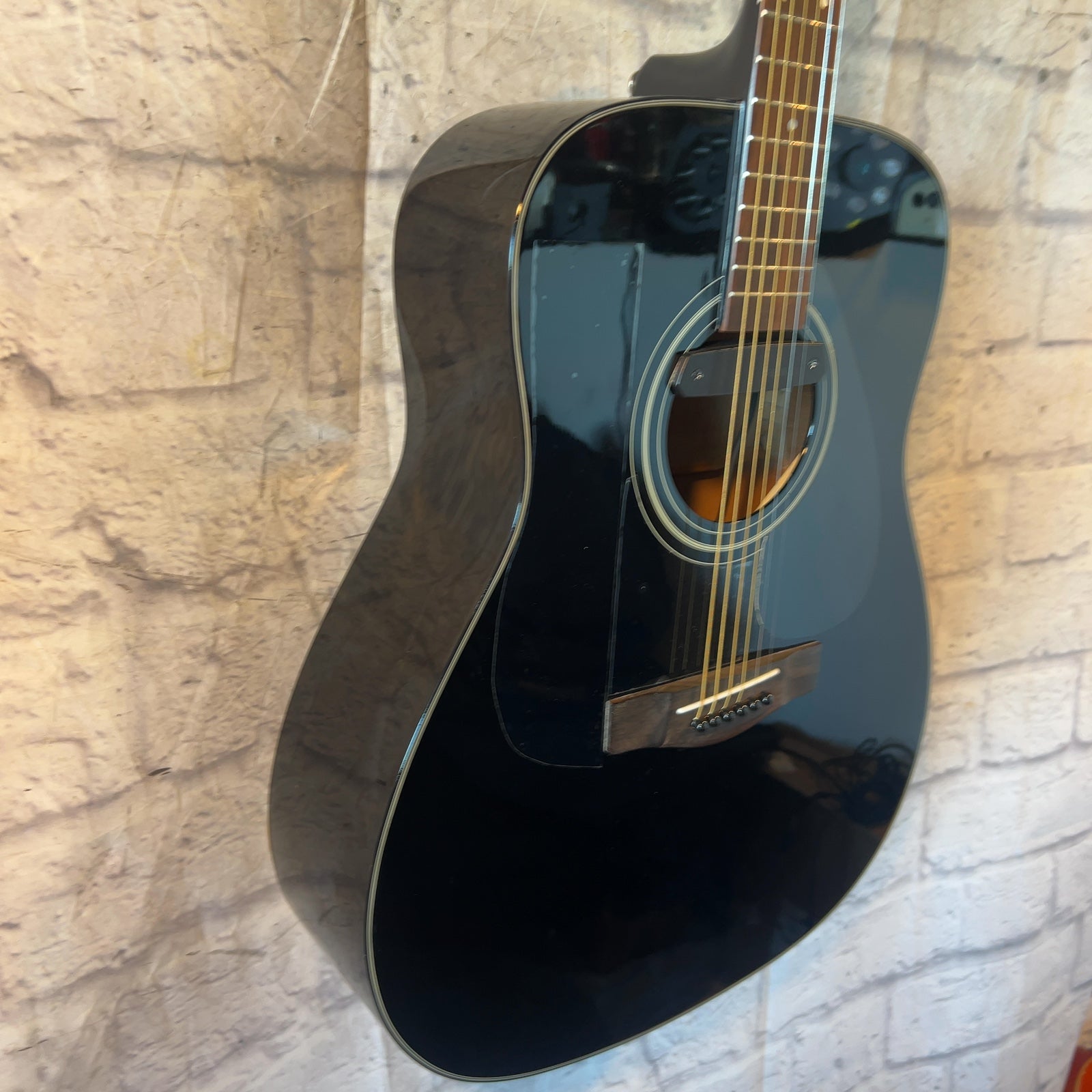 Yamaha F335 Dreadnaught Acoustic with Fishman Sound Hole Pickup