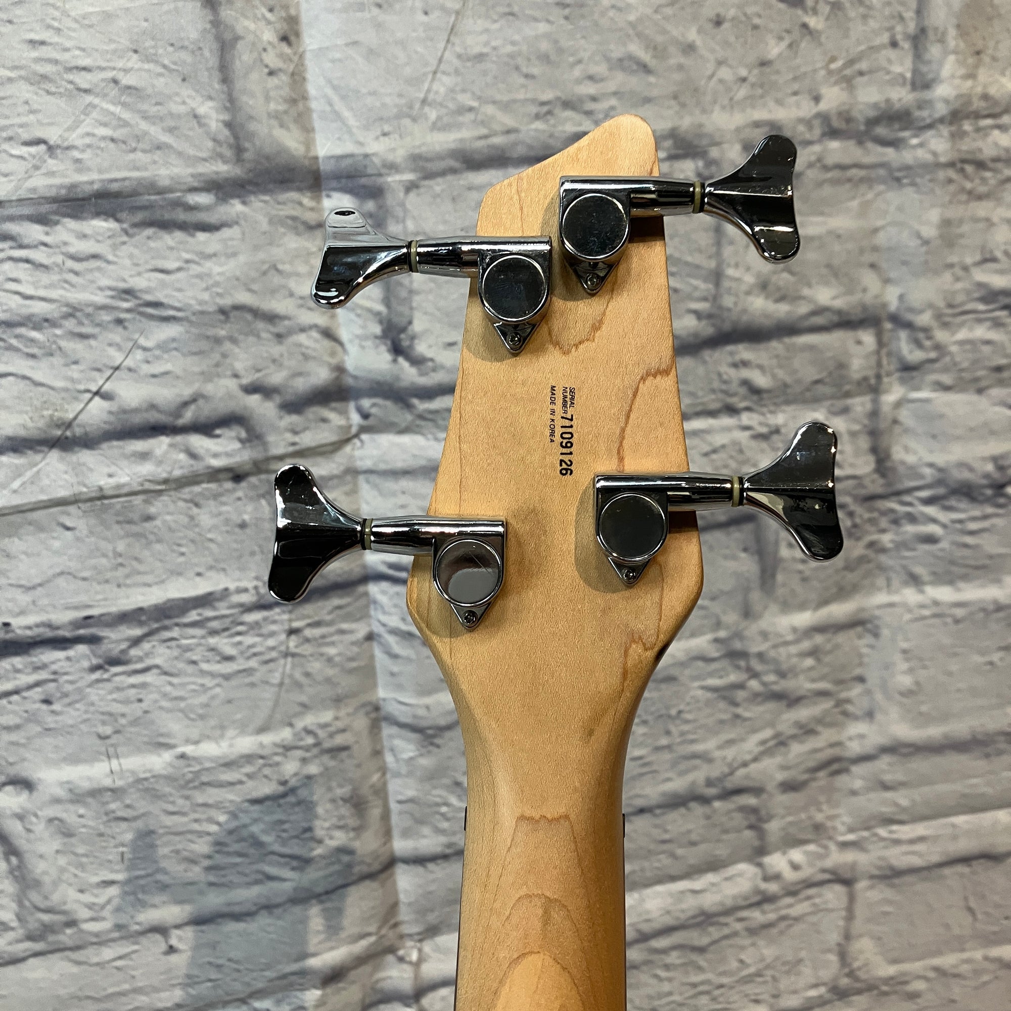 Washburn Bantam Bass MIK Neck - Evolution Music