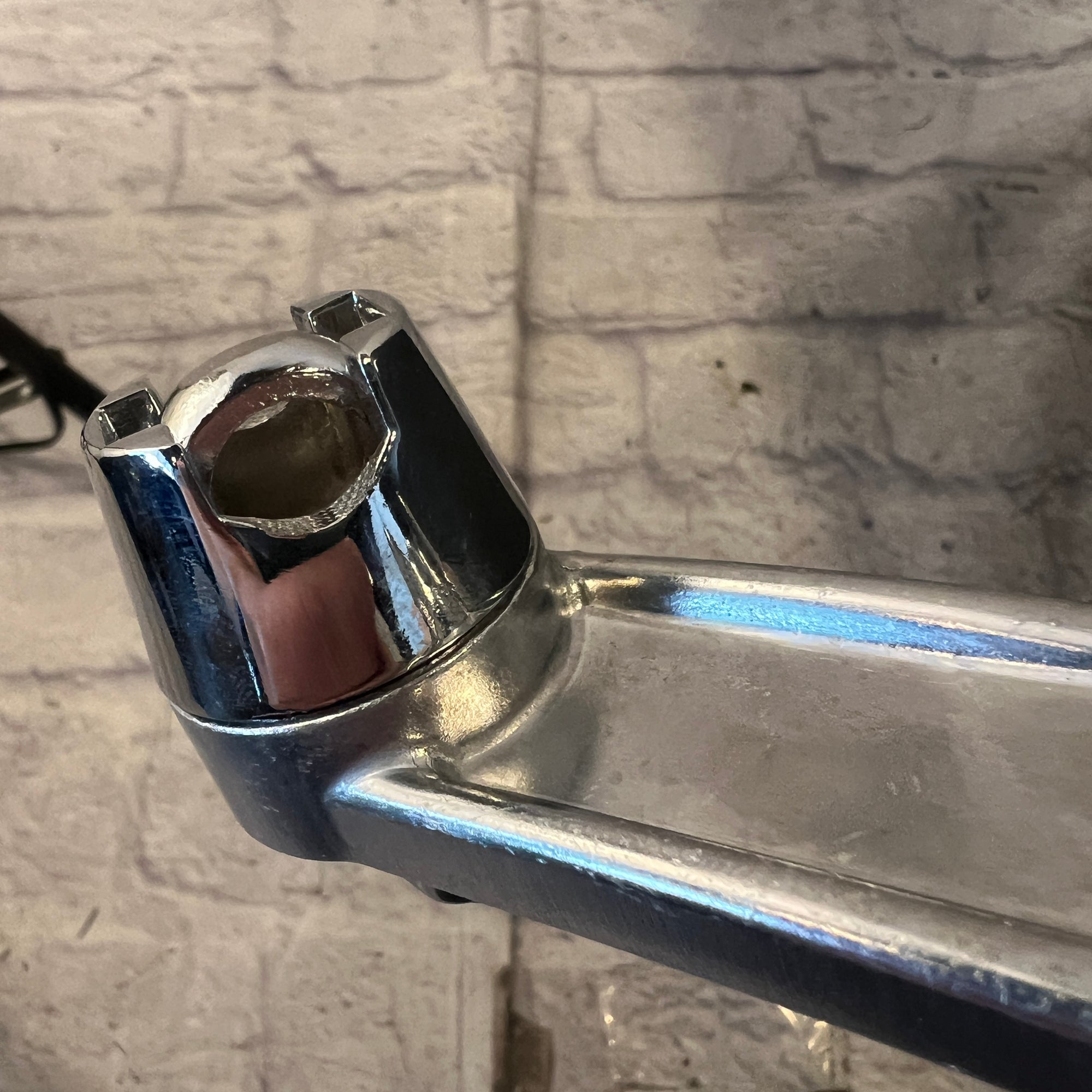 Unknown Percussion Clamp