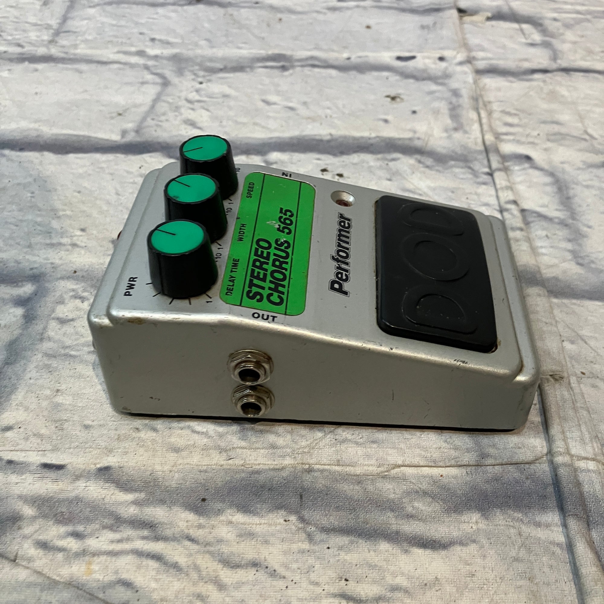 DOD Stereo Chorus 565 Chorus Pedal