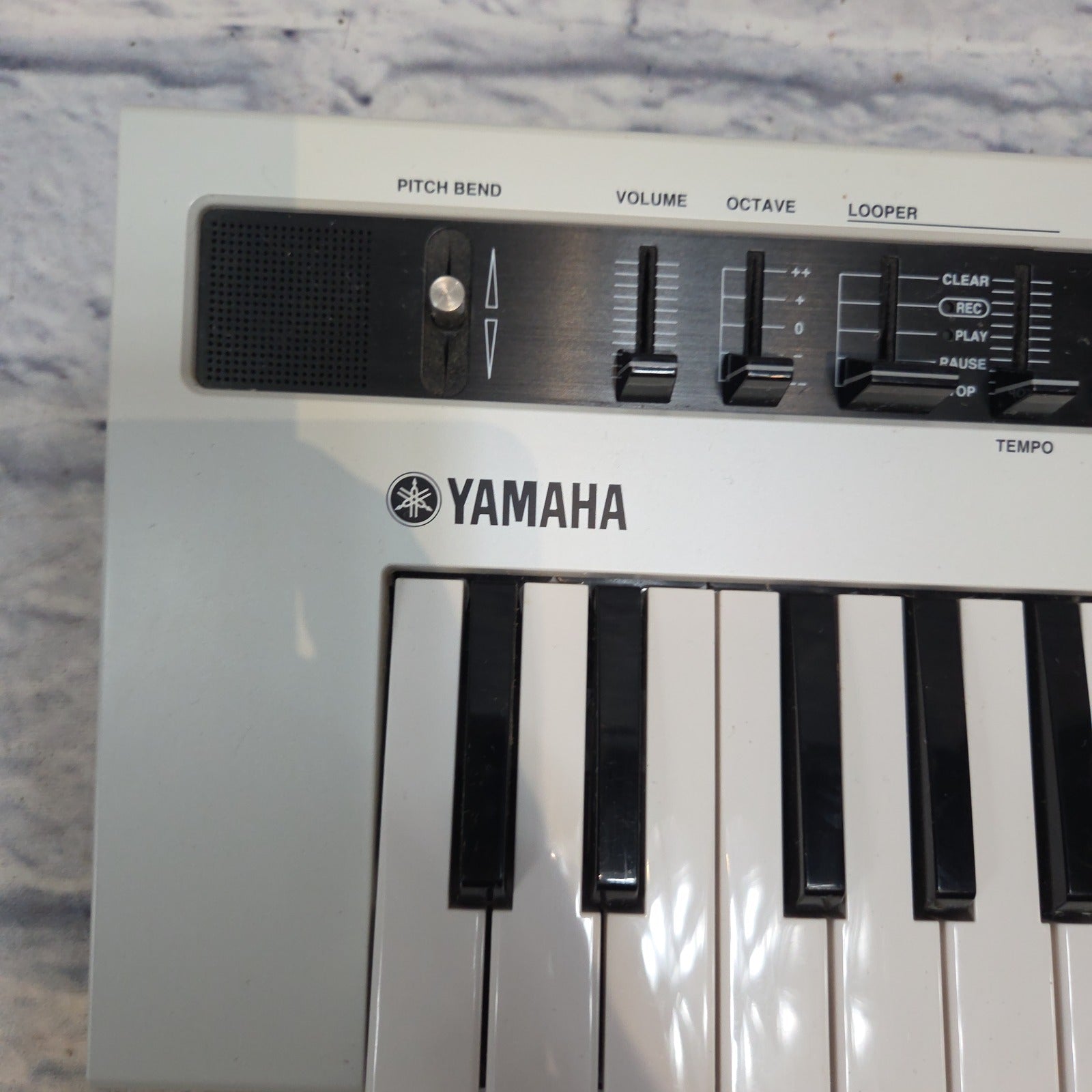 Yamaha Reface CS Digital Synth
