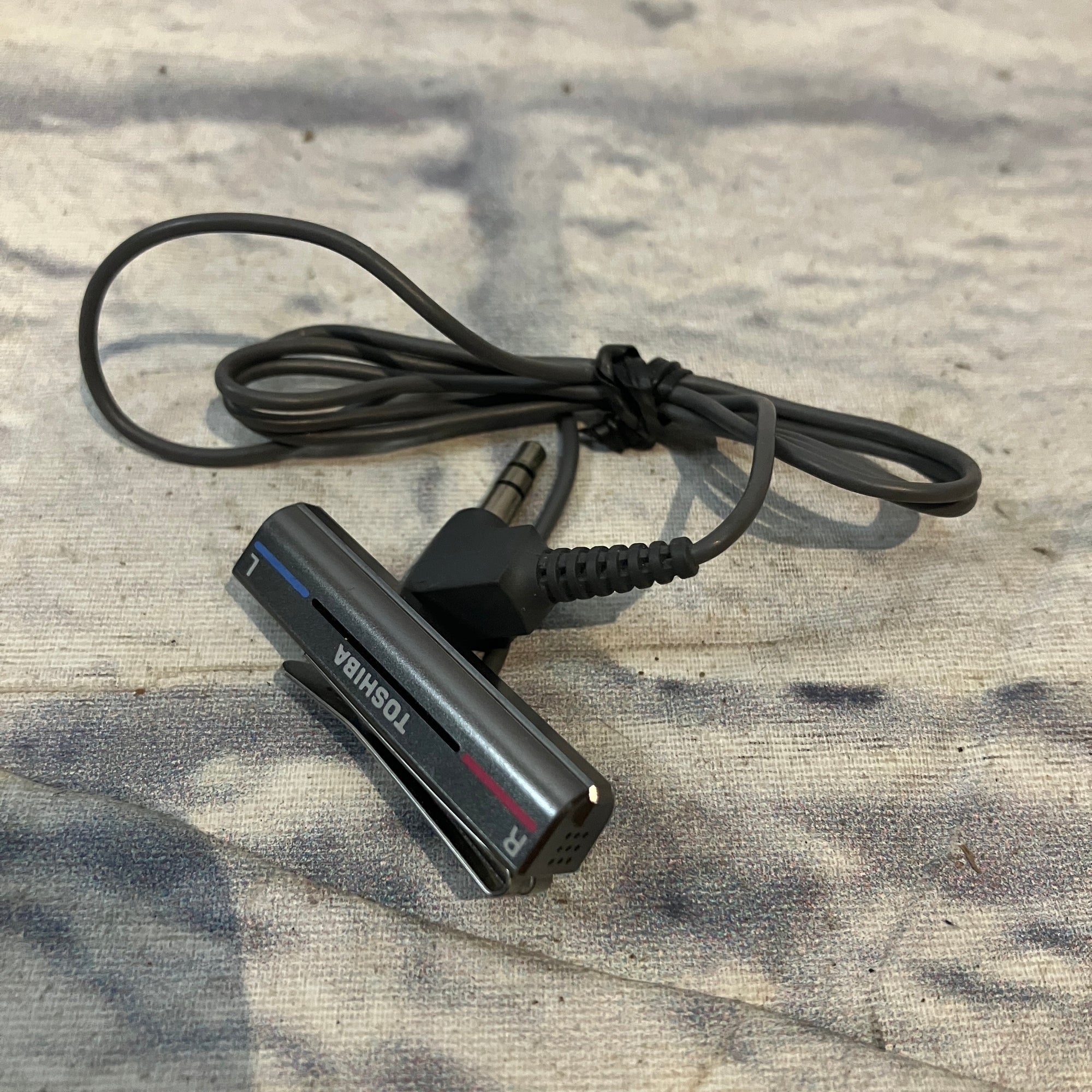 Toshiba Stereo Lavalier Clip Mic Microphone
