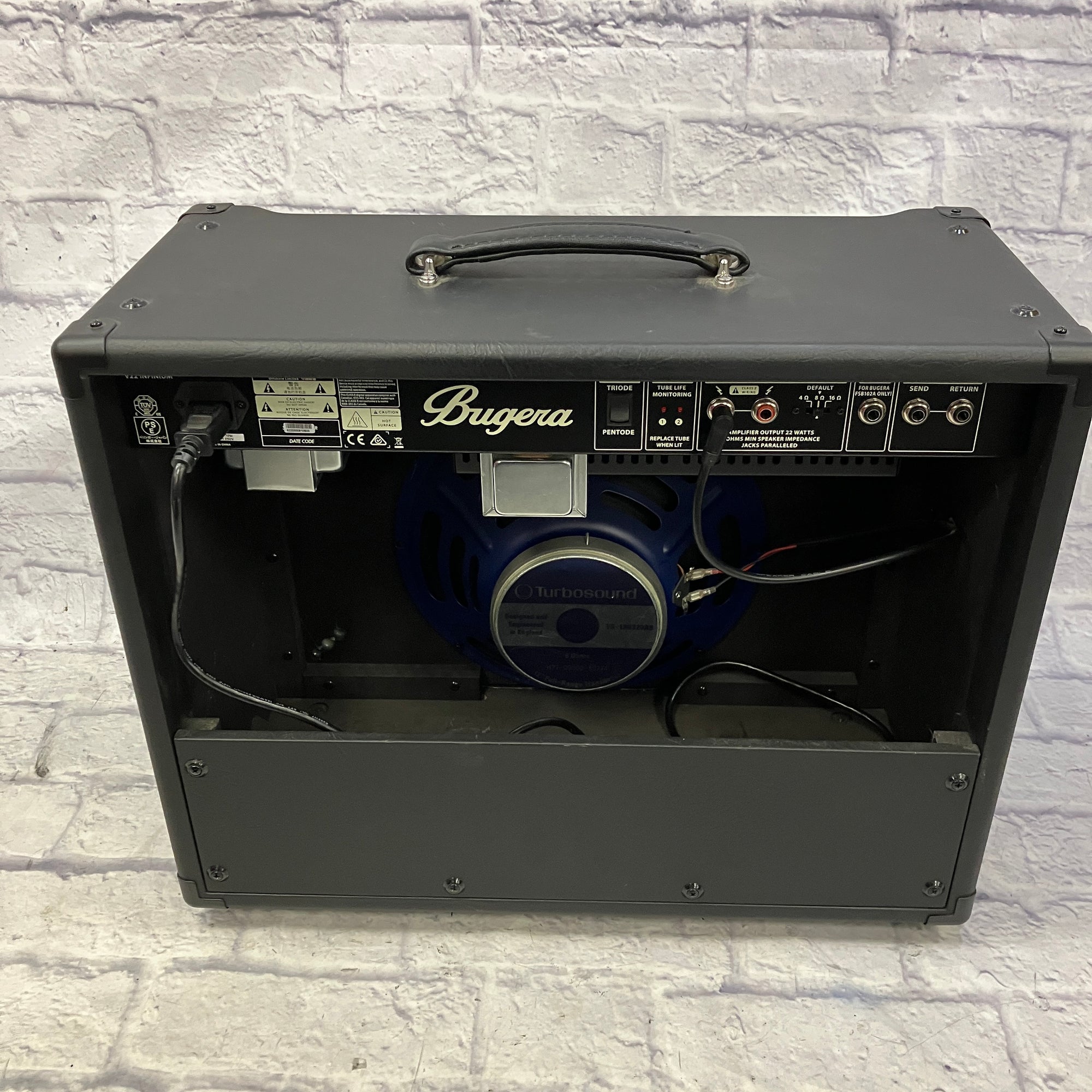 Bugera Vintage V22  Guitar Combo Amp (With Footswitch)