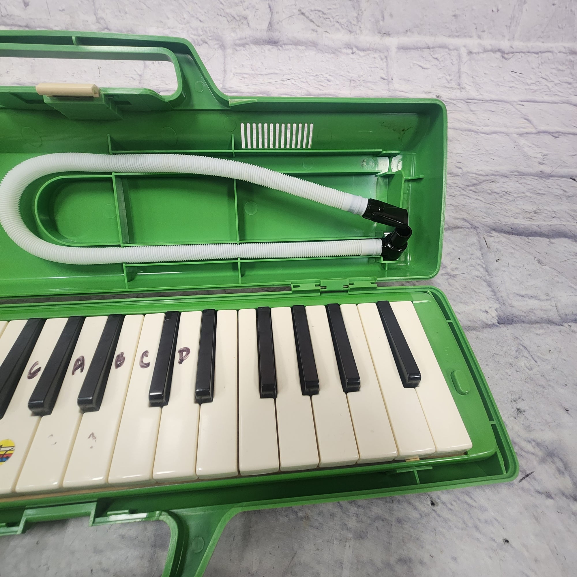 Angel AM-34K Melodyhorn Melodica with Case