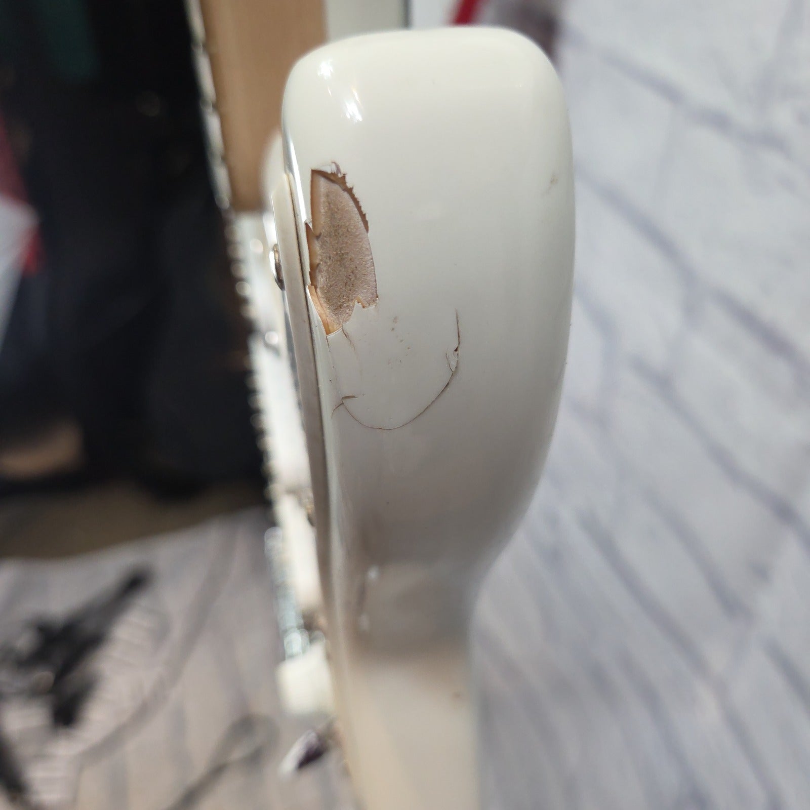 Fender Squier Mini White  Electric Guitar