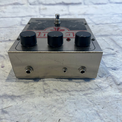 Electro-Harmonix Big Muff Pi NYC V9 Fuzz Pedal