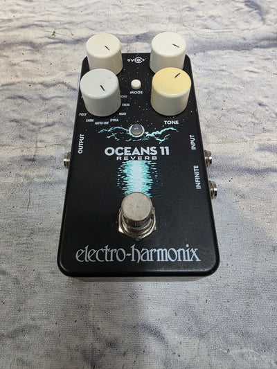 Electro-Harmonix Oceans 11 Reverb Pedal