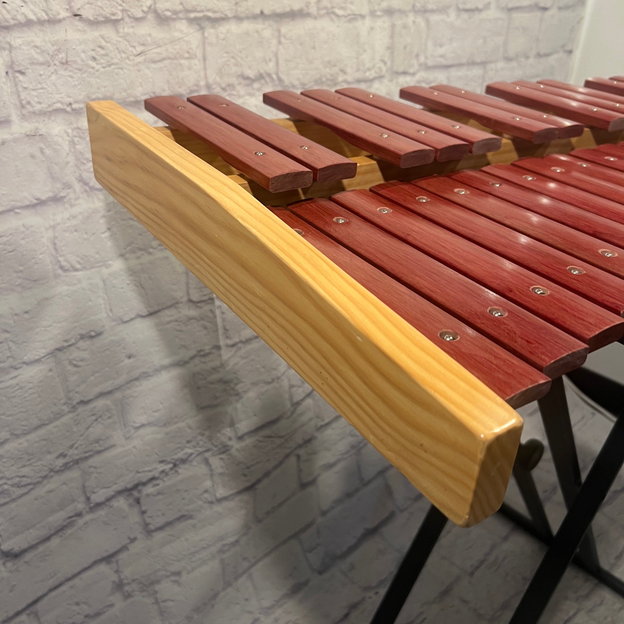 Stagg Xyloset 37HG Xylophone with Stand and Case.