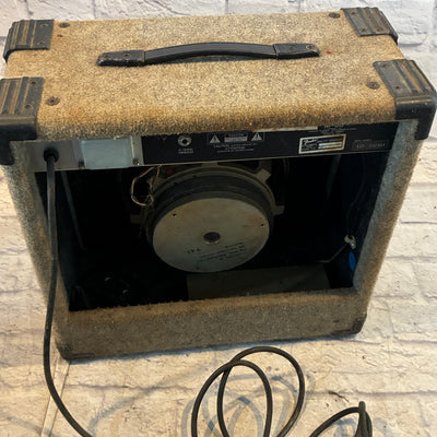 Fender M-80  Guitar Combo Amp
