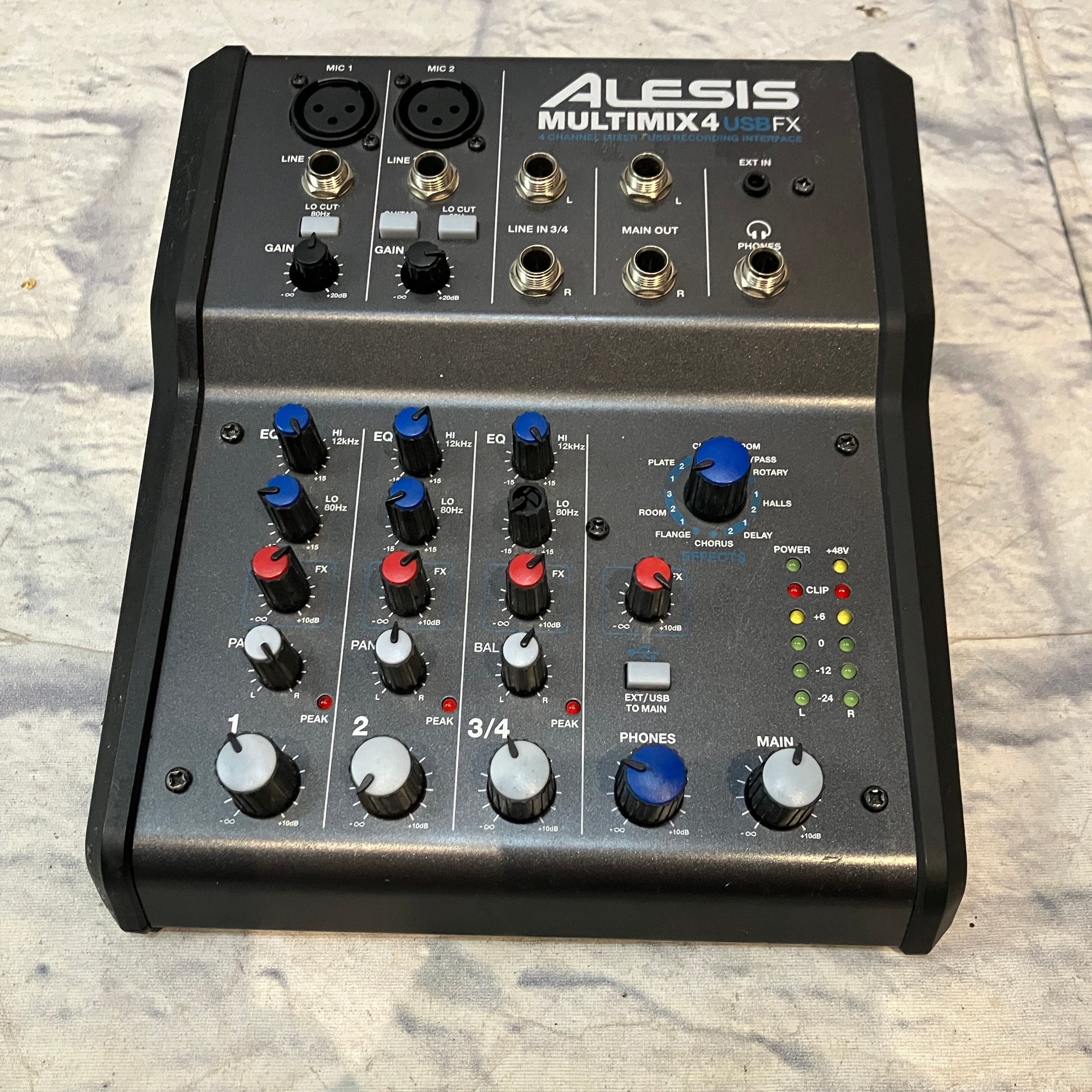 Alesis Multimix 4 USB Mixer