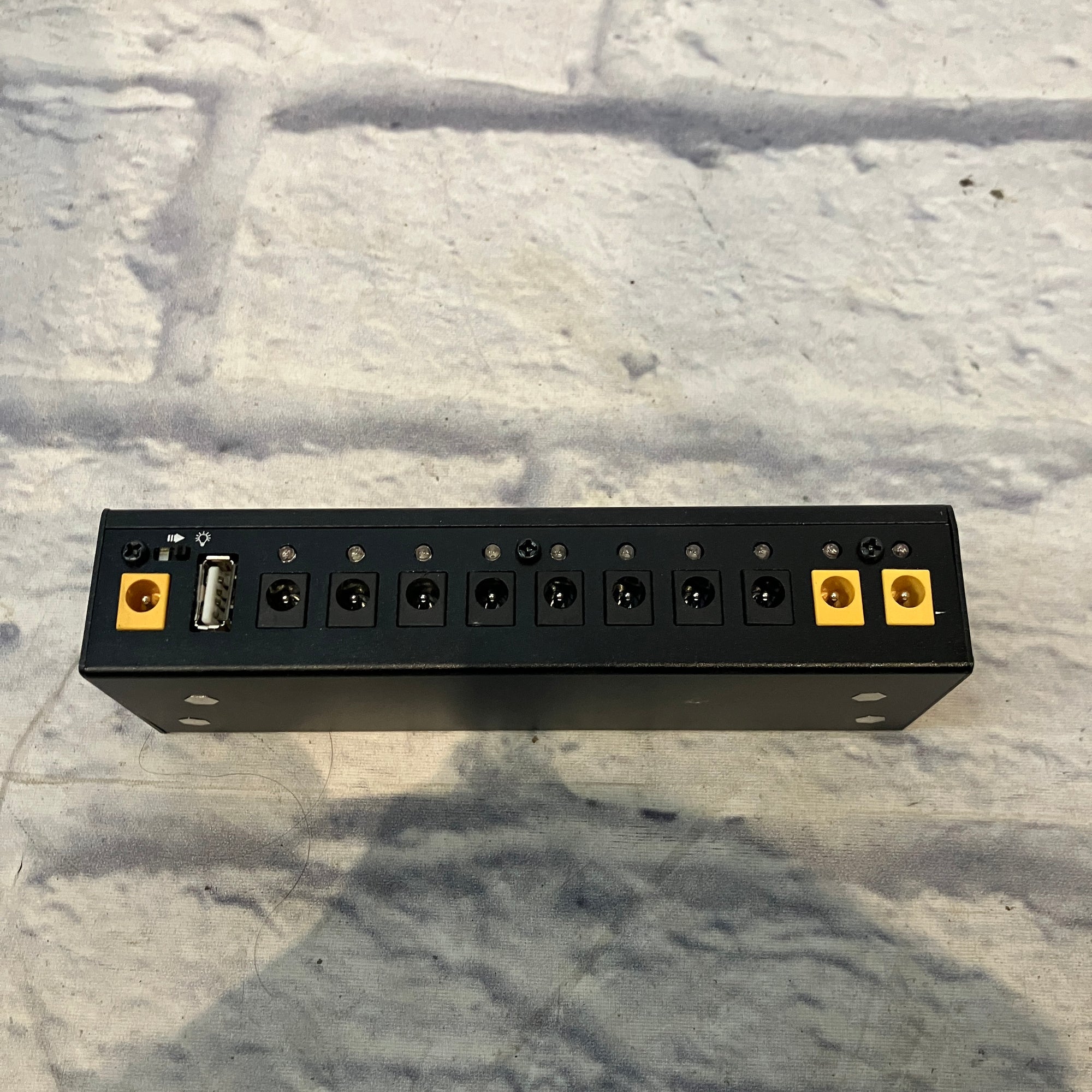 Asmuse Ap-01 10 Pedal Power Supply