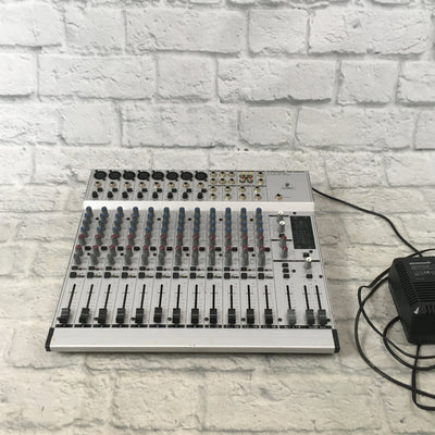 Behringer MX 2004A Mixer