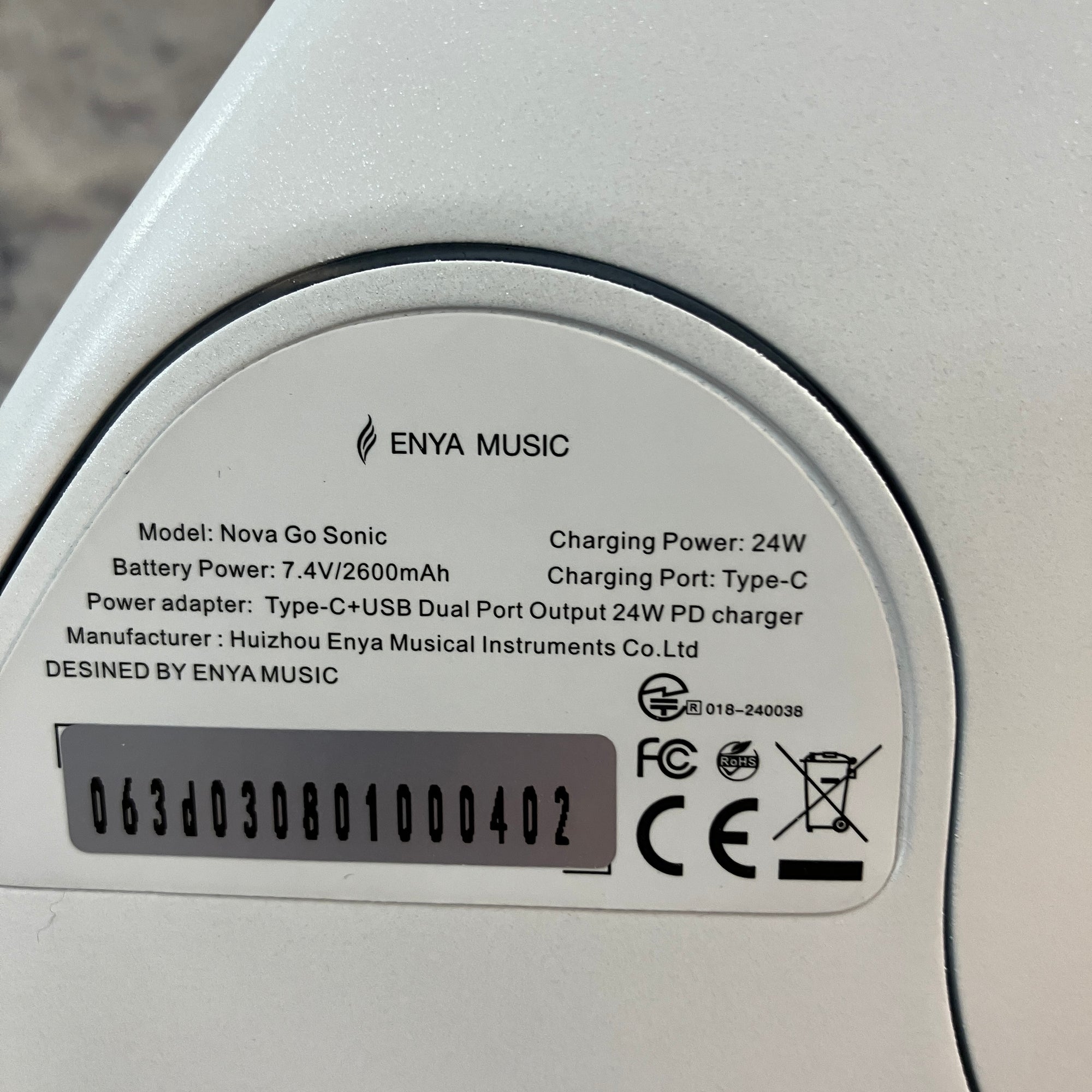 Enya White Nova Go Sonic Electric Guitar (With bag)