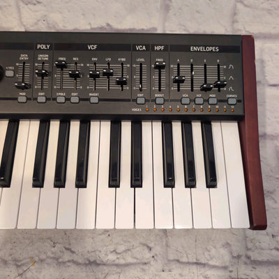 Behringer DeepMind 12 49-Key 12-Voice Polyphonic Analog Synth