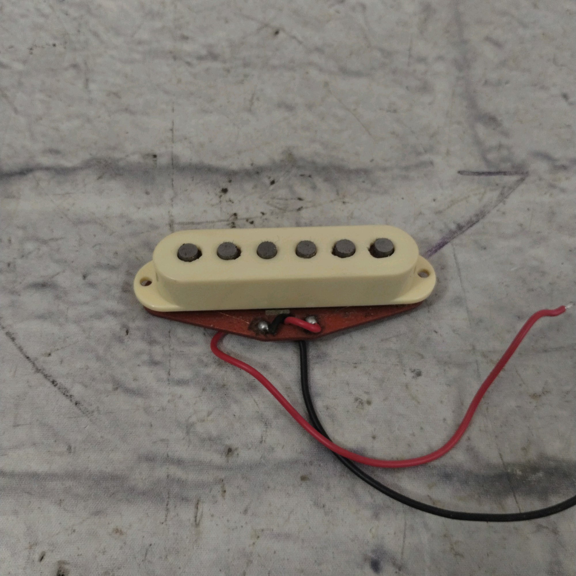 Unknown Strat Pickup