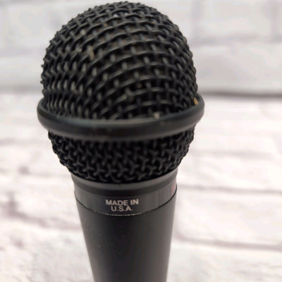 Peavey PVM380 Cardioid Dynamic Vocal Mic w/ Case
