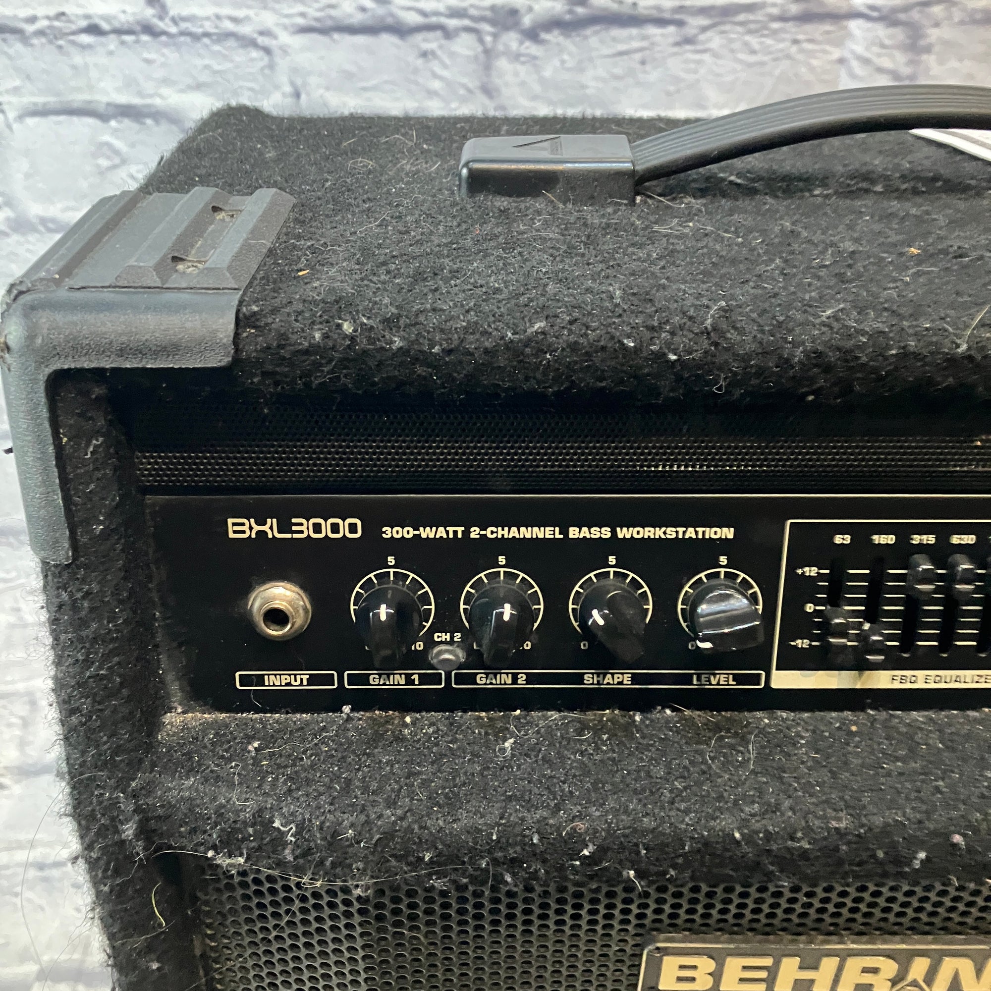 Behringer BXL3000 Bass Guitar Combo Amp