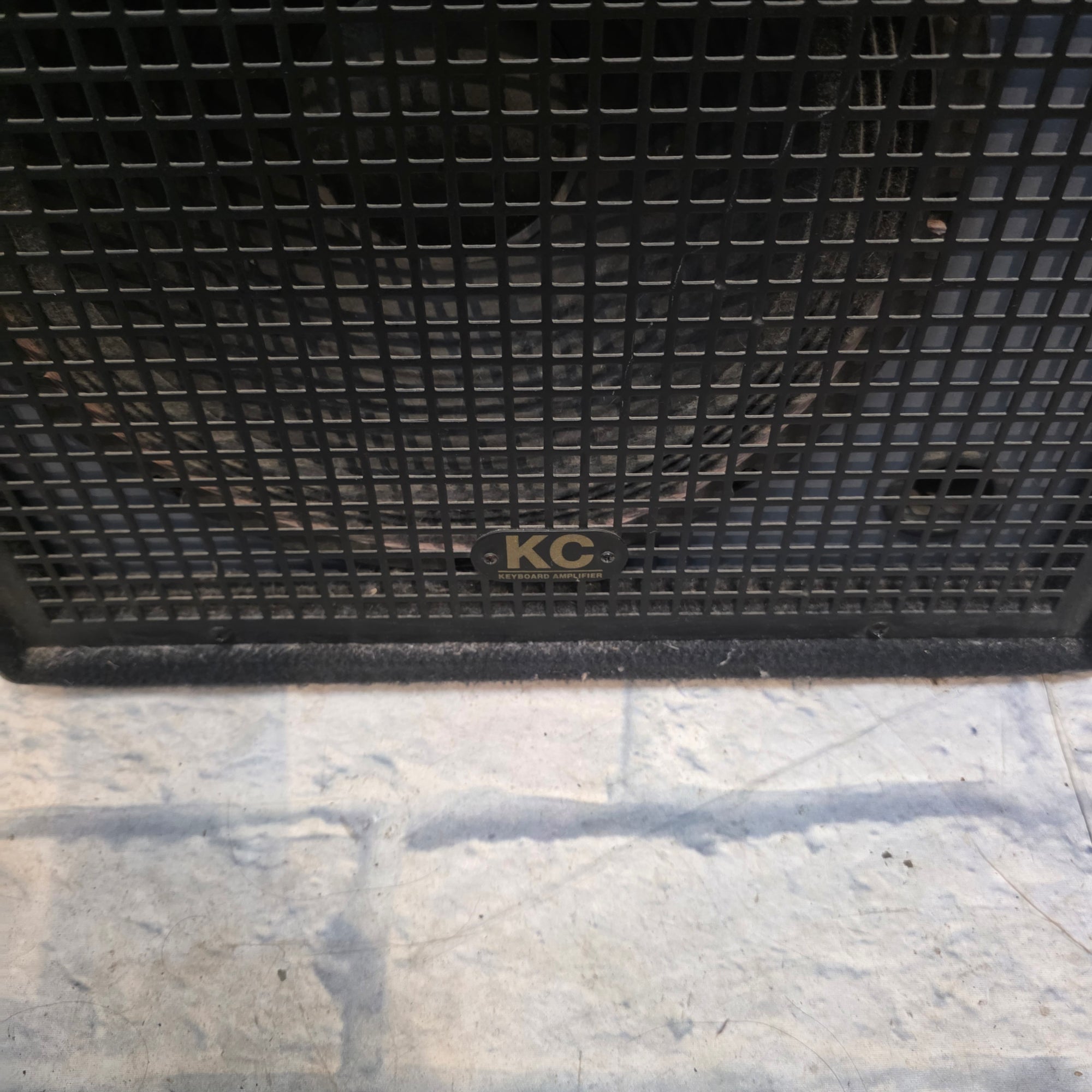 Roland KC-150 Keyboard Amp