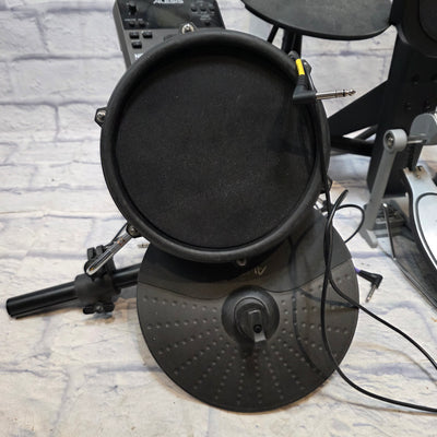 Alesis Nitro Mesh Kit Electronic Drum Set 2010s - Black Electric Drum Kit