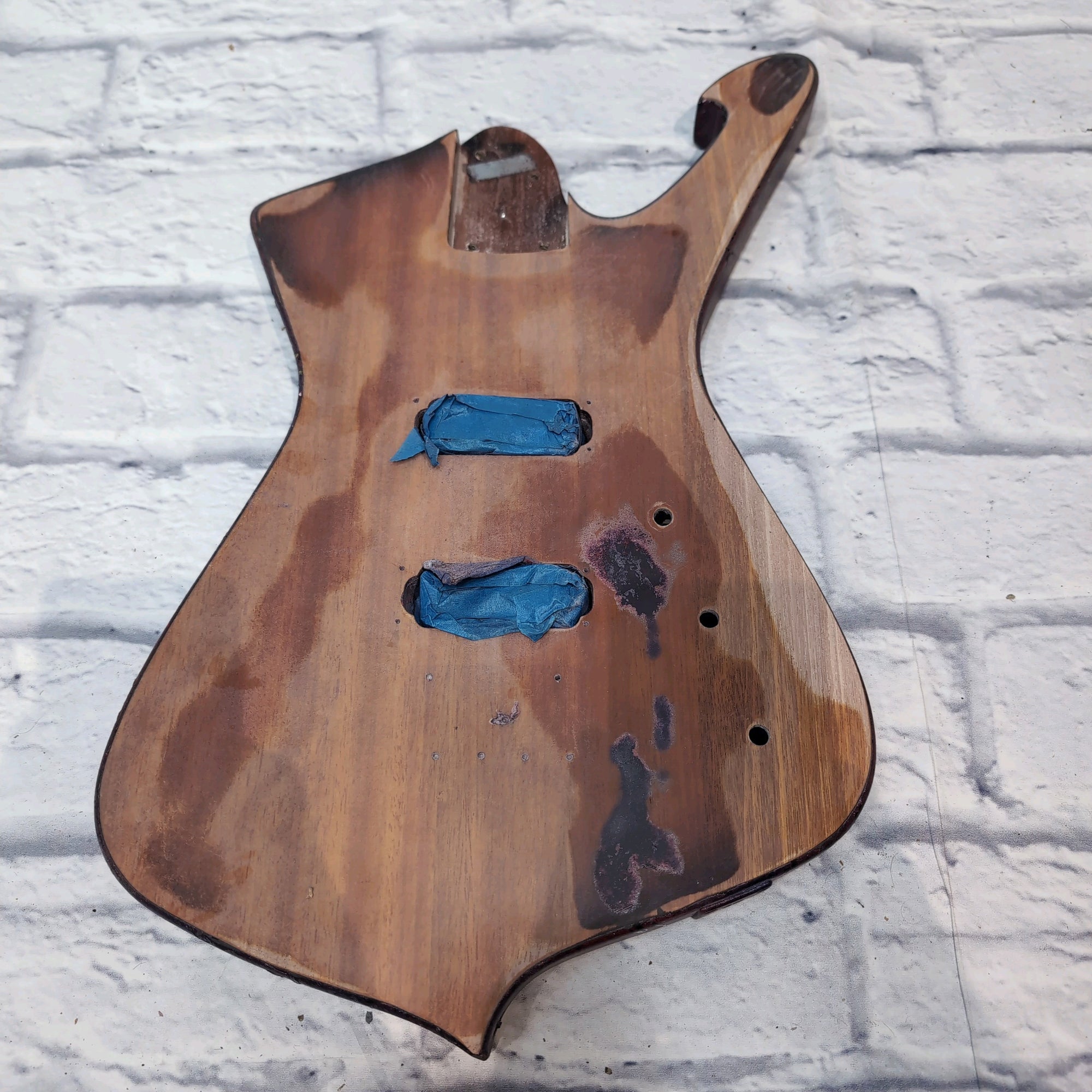 Ibanez Iceman 4 String Bass Guitar Project MIK - Evolution Music