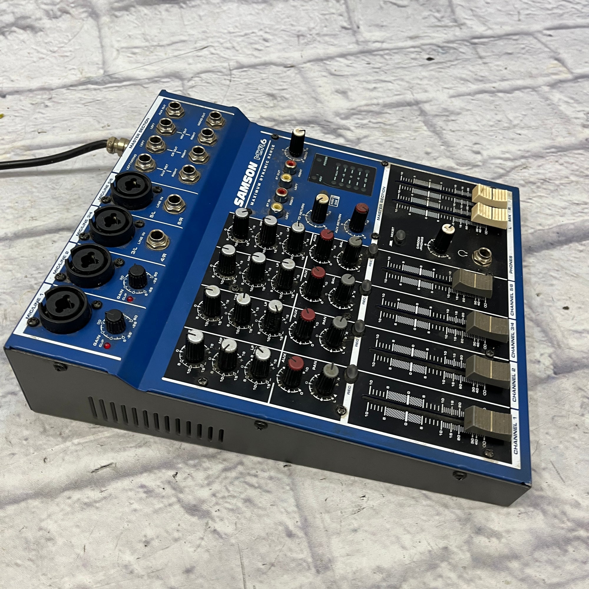 Samson MDR-6 6 Channel Mixer with Power Supply