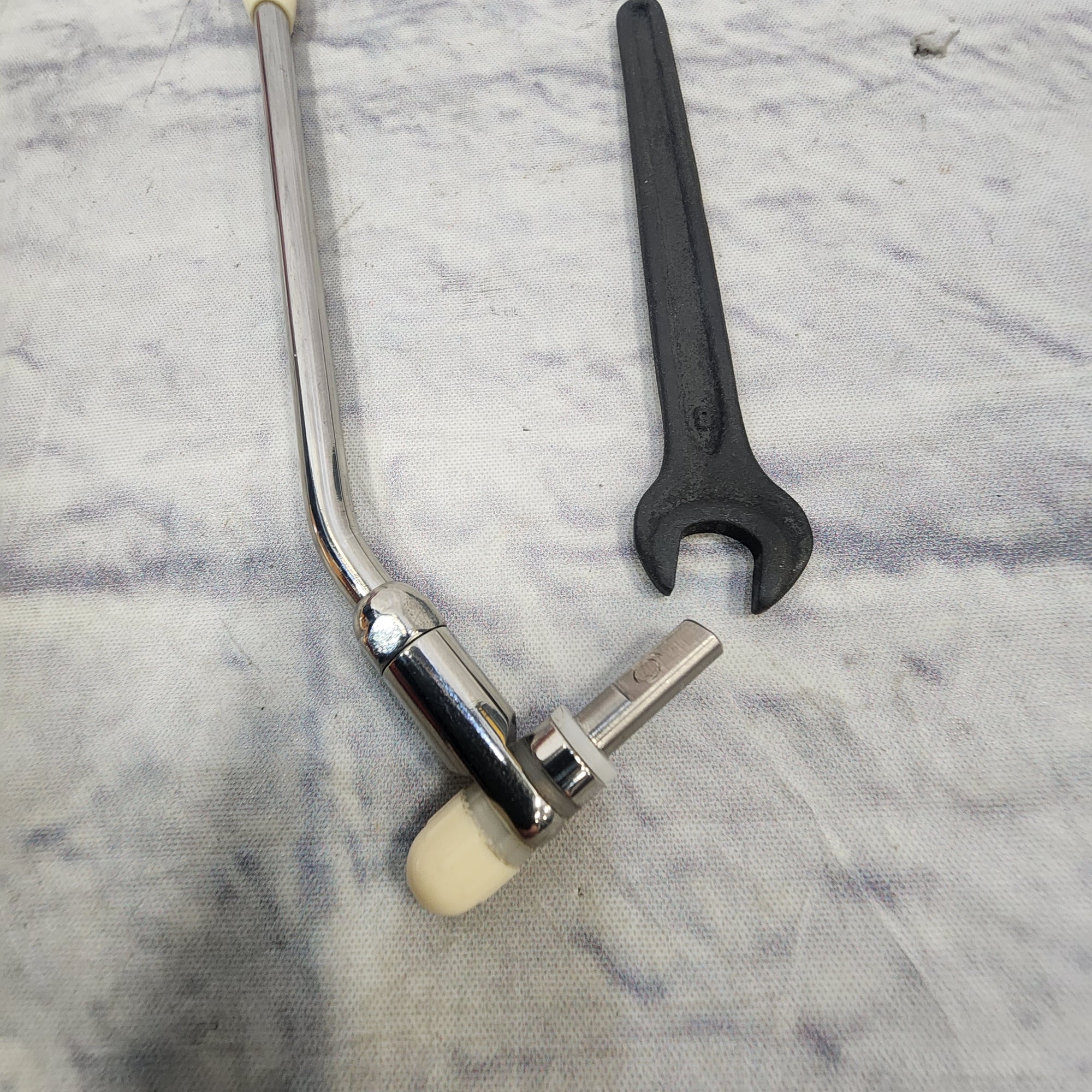 Staytrem Tremolo Arm and Collet for Fender Mustang Electric Guitar Part