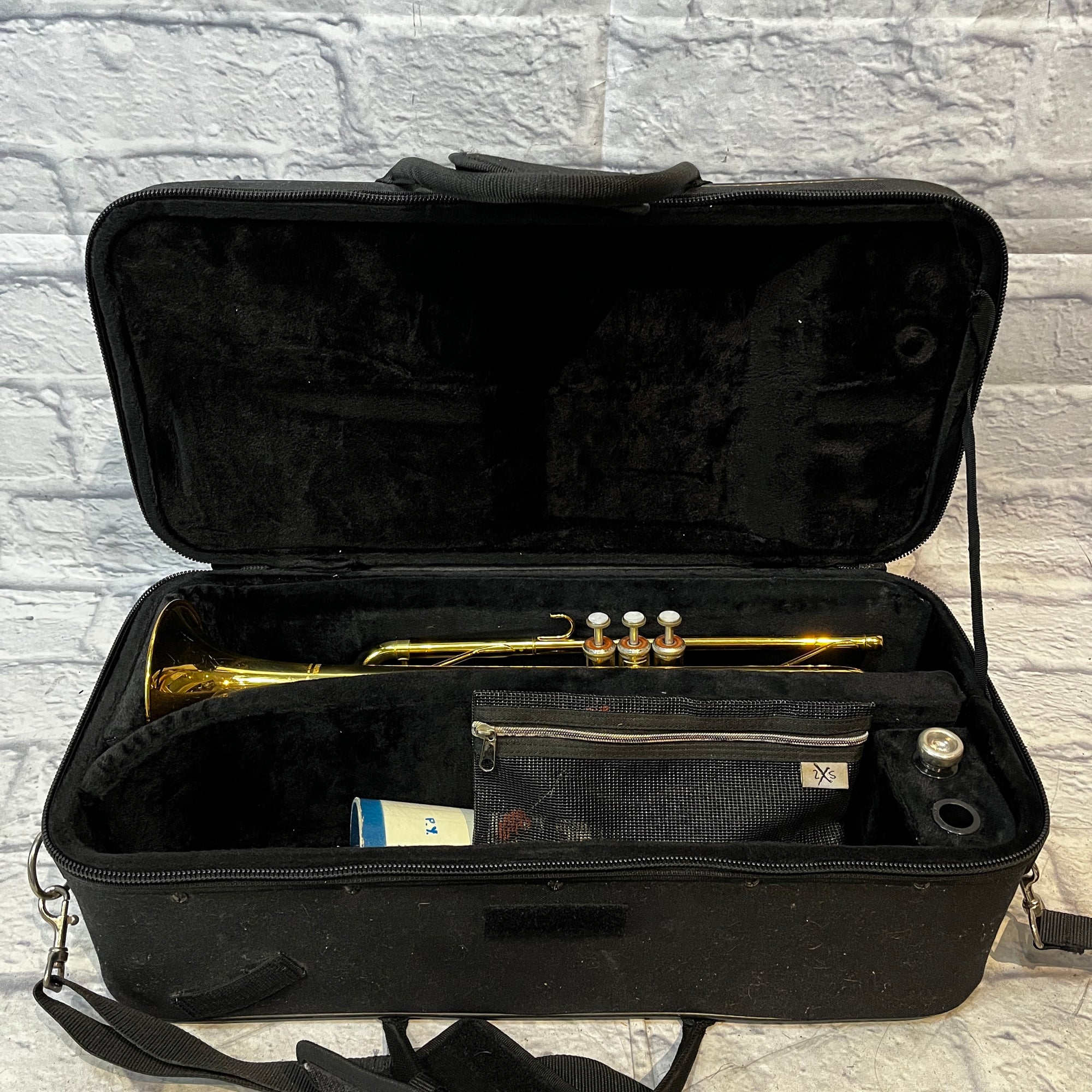 Yamaha YTR-2335 Student Trumpet Made in Japan w/ Pro Tec Case