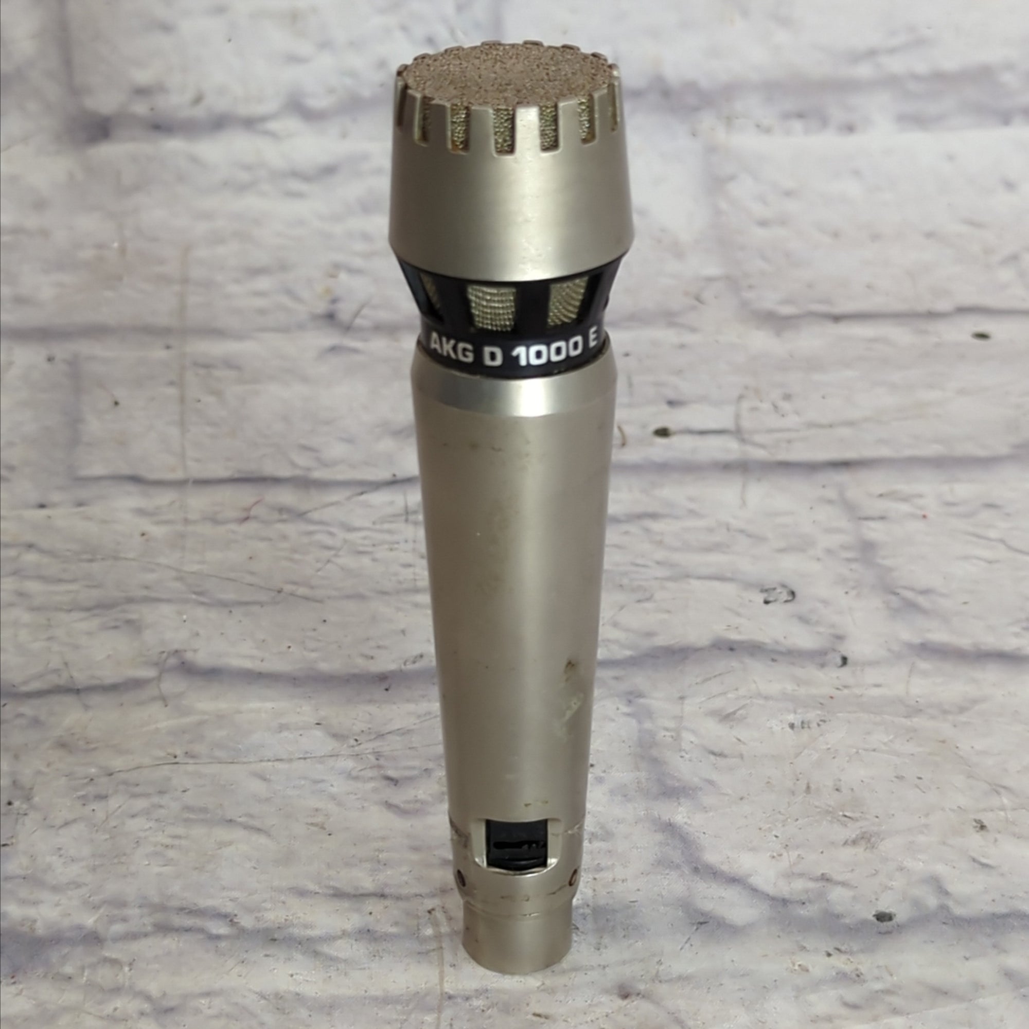 AKG D 1000E Cardioid Dynamic Microphone Vintage