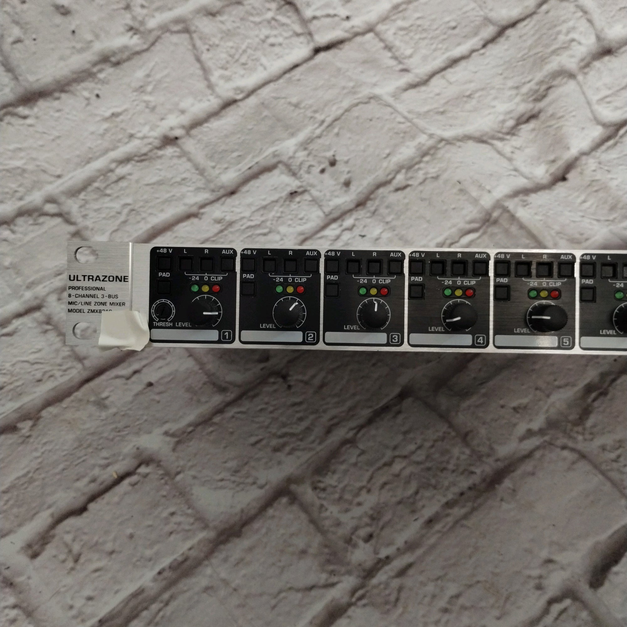 Behringer Ultrazone ZMX8210 Rackmount Zone Mixer