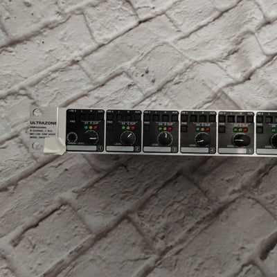 Behringer Ultrazone ZMX8210 Rackmount Zone Mixer