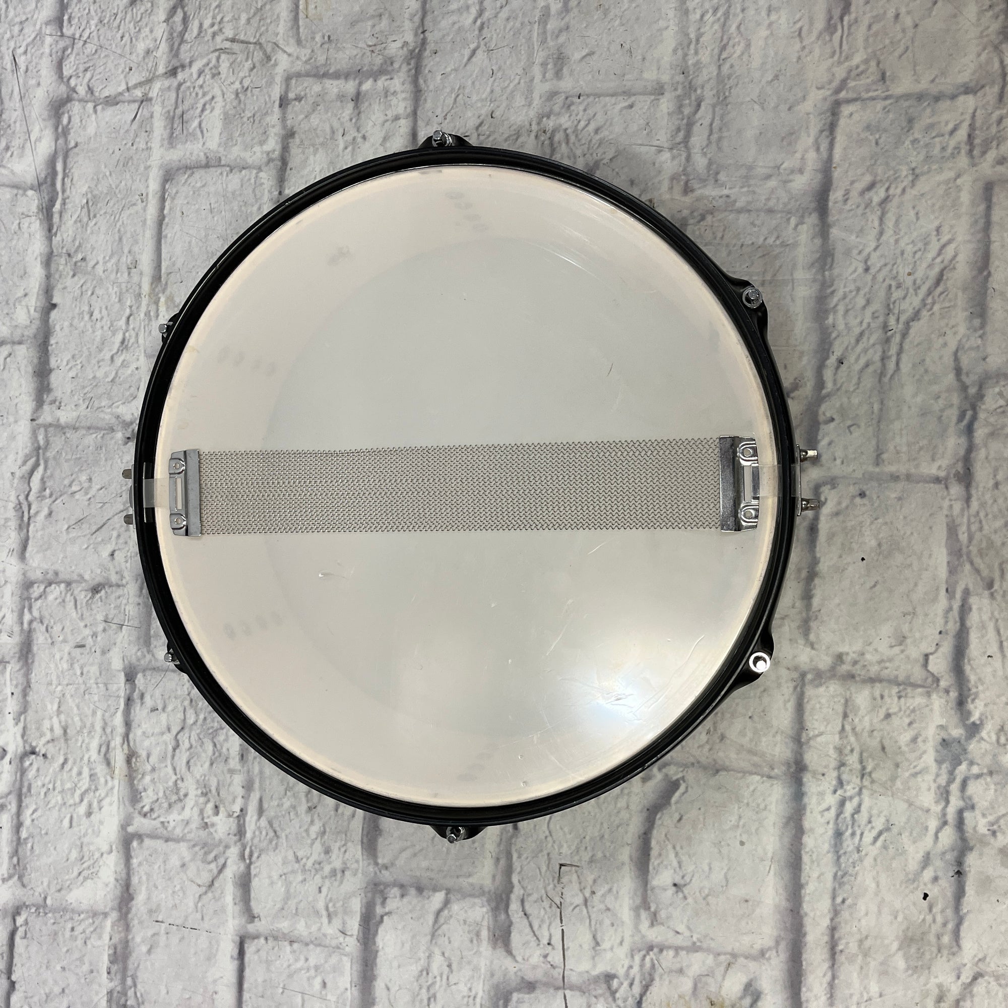 Unknown 14 Black Snare Drum