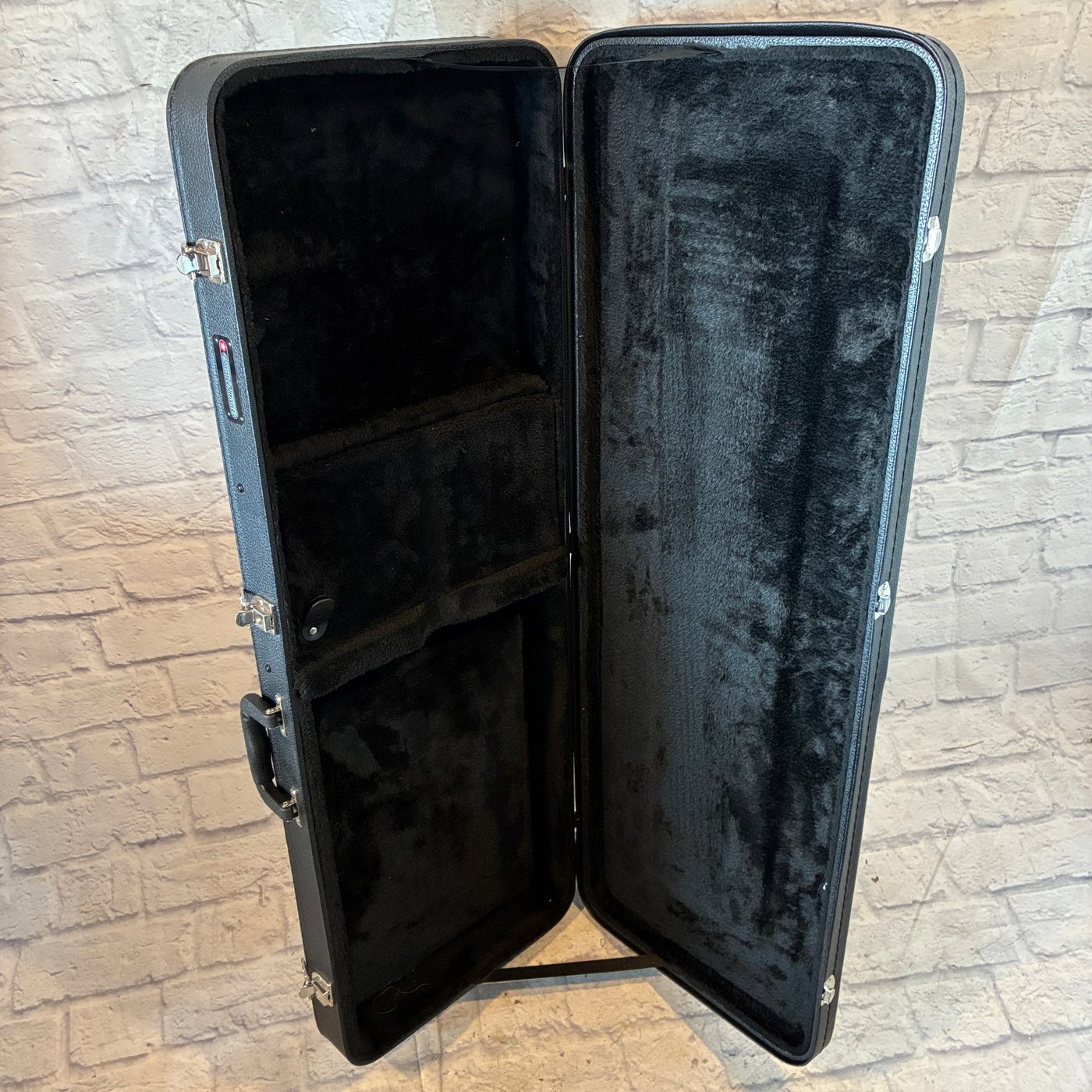 Roadrunner Hardshell Guitar Case  Hard Case