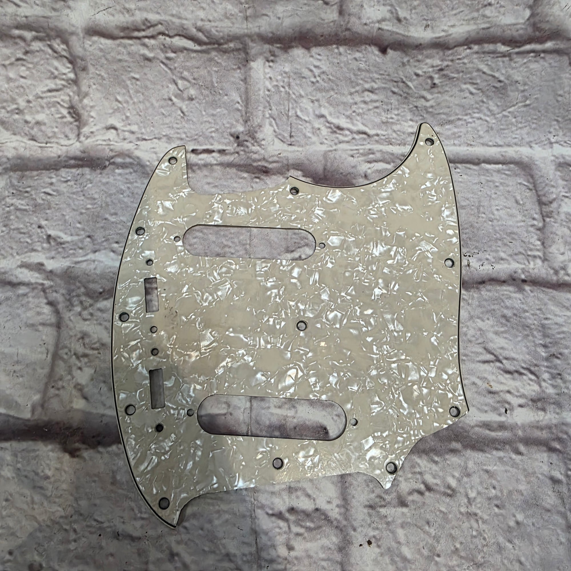 Unknown Fender Off-set Series Mustang Style Pickguard Ivory White Pickguard